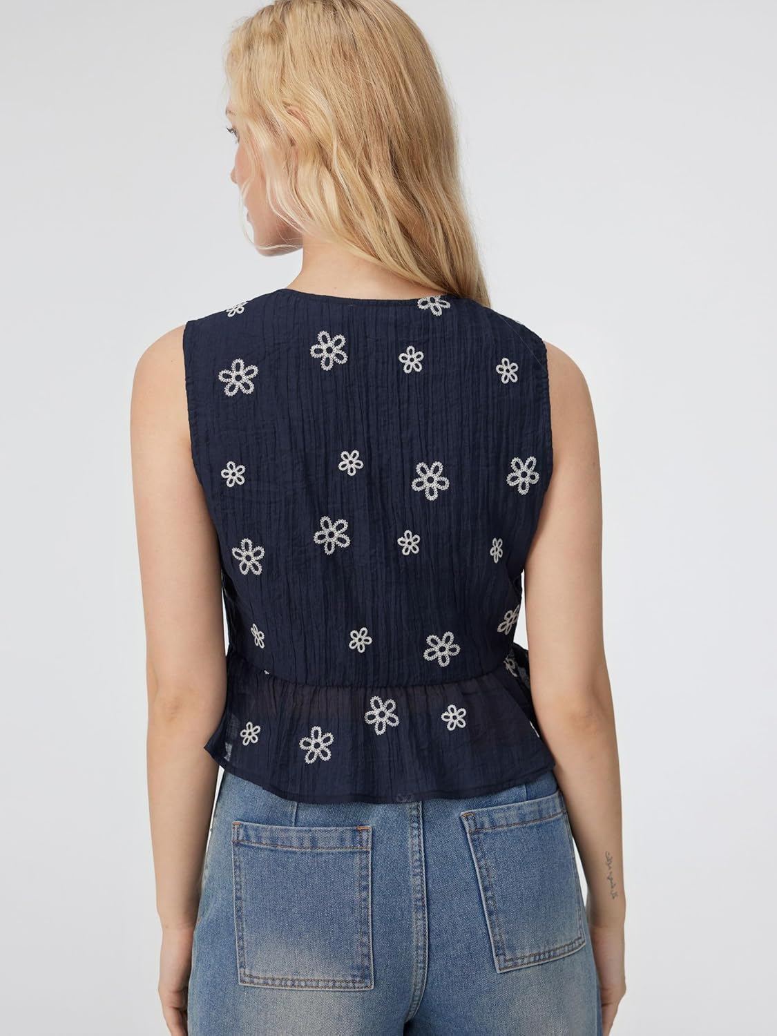 CIDER Women's Floral Boho Tops Tie Front Crop Tank Tops Ruffle Crewneck Going Out Top Cute Summer Vacation Outfits 2026 - Image 4