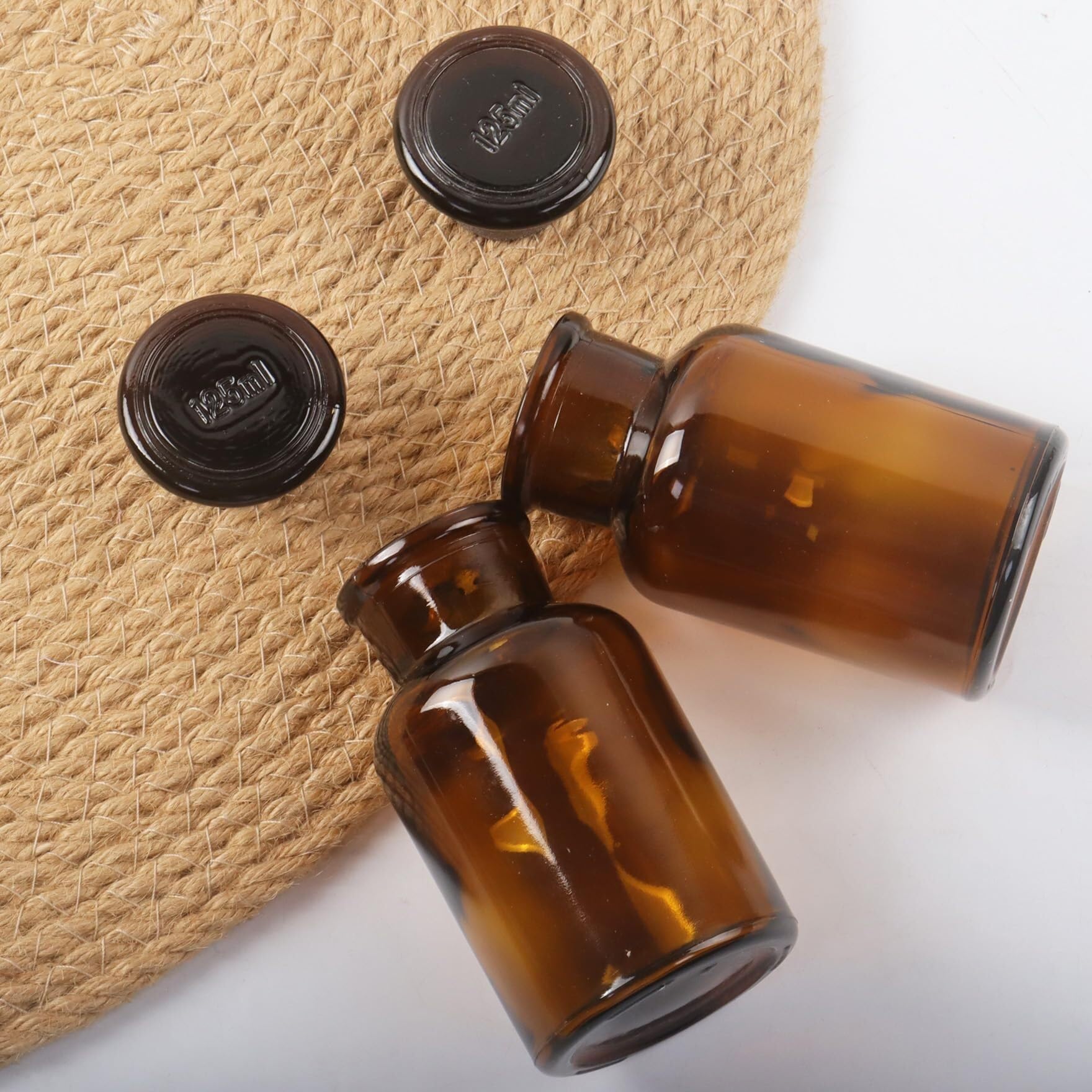 Pack de 3 Botellas de Reactivo de Vidrio Ámbar 125ml, Boca Ancha con Tapón Esmerilado - Protegidas de la Luz para Laboratorio y Hogar