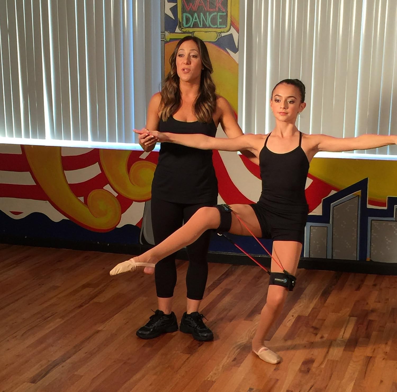 Kinetic Bands Dance Leg Resistance Bands and Flexibility Strap Training Kit – Ballet Dancer Body Conditioning, Strength, Endurance – Digital Training Download : Sports & Outdoors