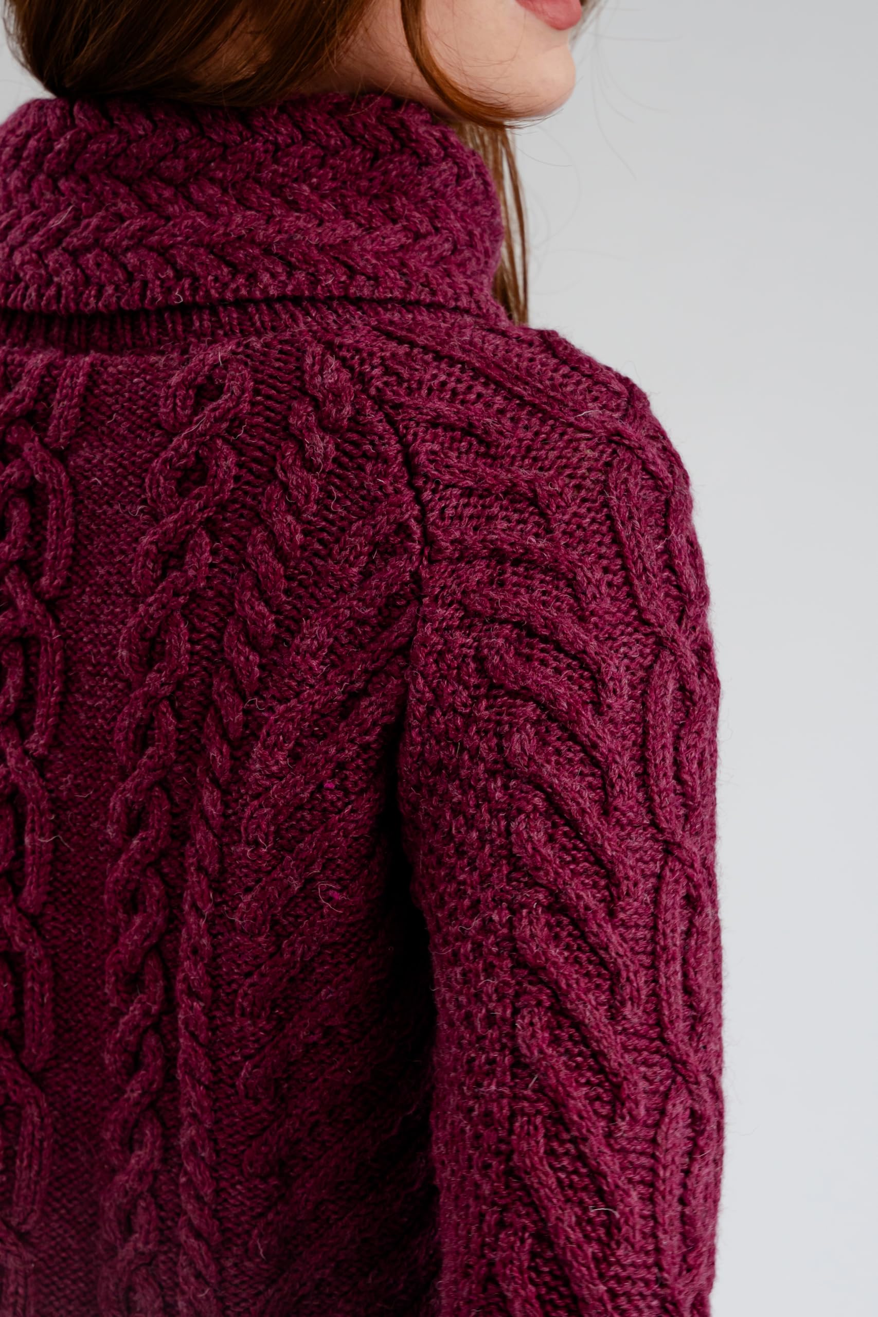 SAOL 100% Merinowolle Fisherman Trichterhals Irisch Aran Pullover für Damen