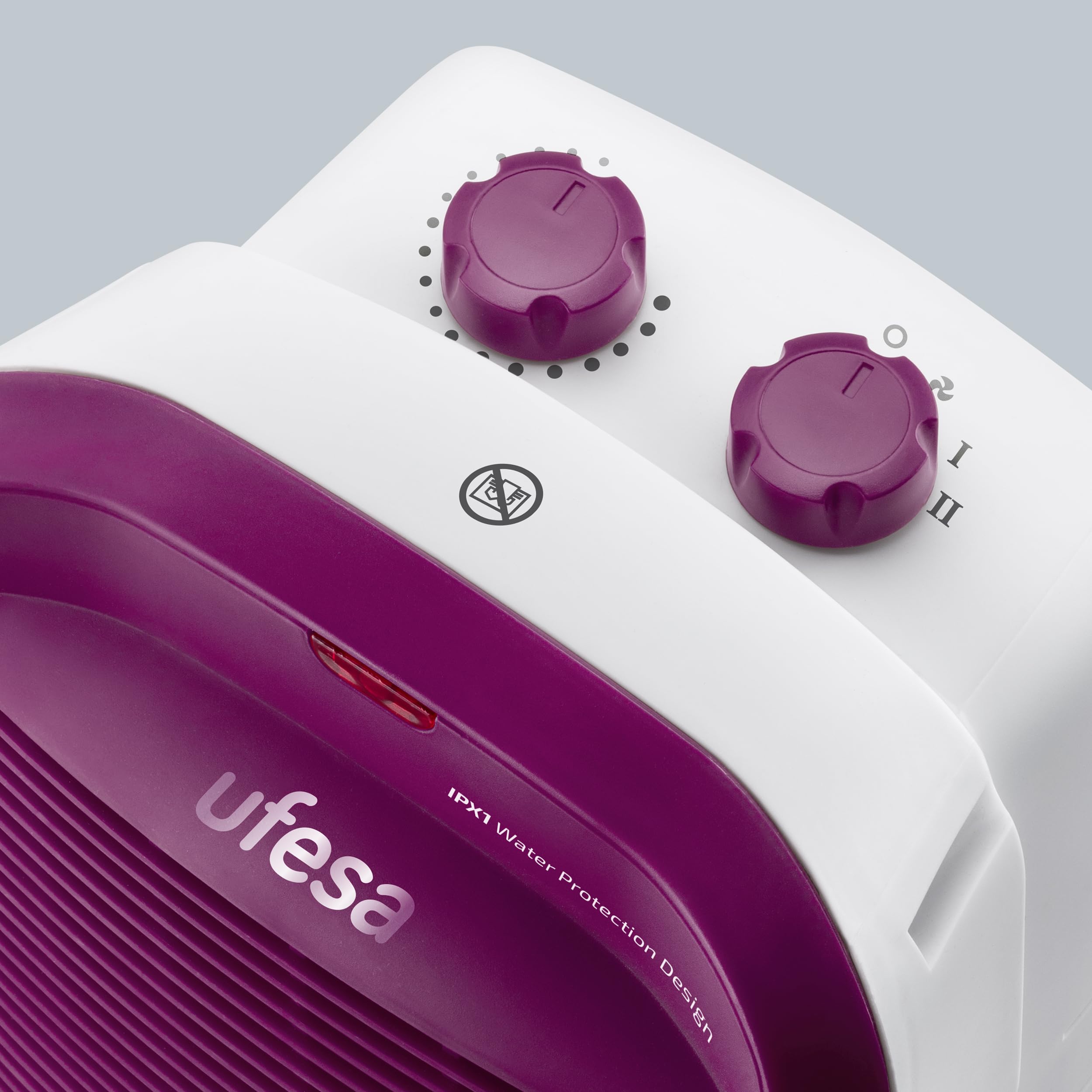 Ufesa Persei Compacte Elektrische Kachel, 3 Standen, 2 Vermogensniveaus, 2000W, Ventilatiefunctie, Verstelbare Thermostaat, Paars Ufesa Persei Compacte Elektrische Kachel, 3 Standen, 2 Vermogensniveaus, 2000W, Ventilatiefunctie, Verstelbare Thermostaat, Paars