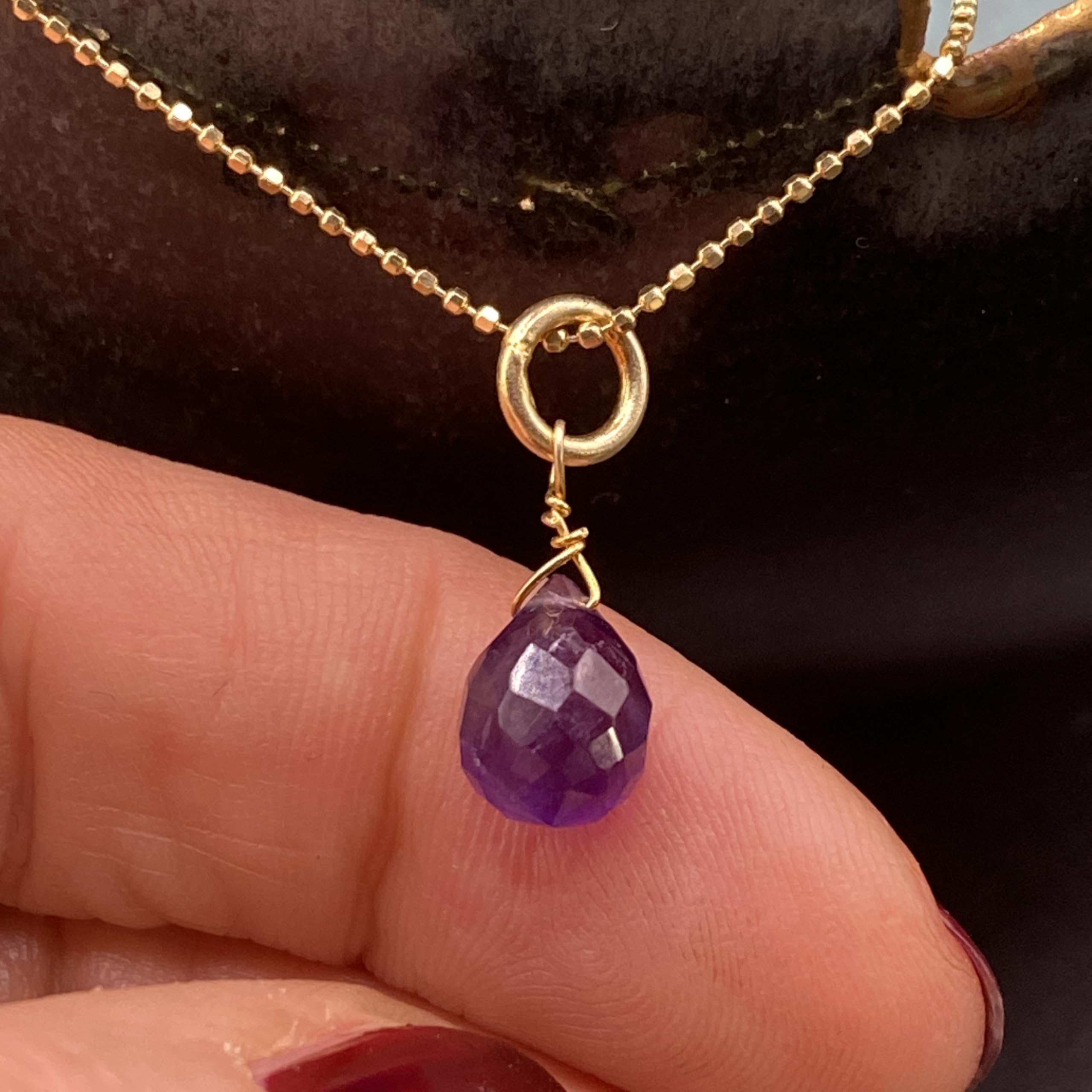 Generisch Amethyst Halskette Gold, Februar Geburtsstein Kette Damen, zierlicher Sommer Kristall Schmuck, Lila Stein Anhänger, Heilstein Wirkung