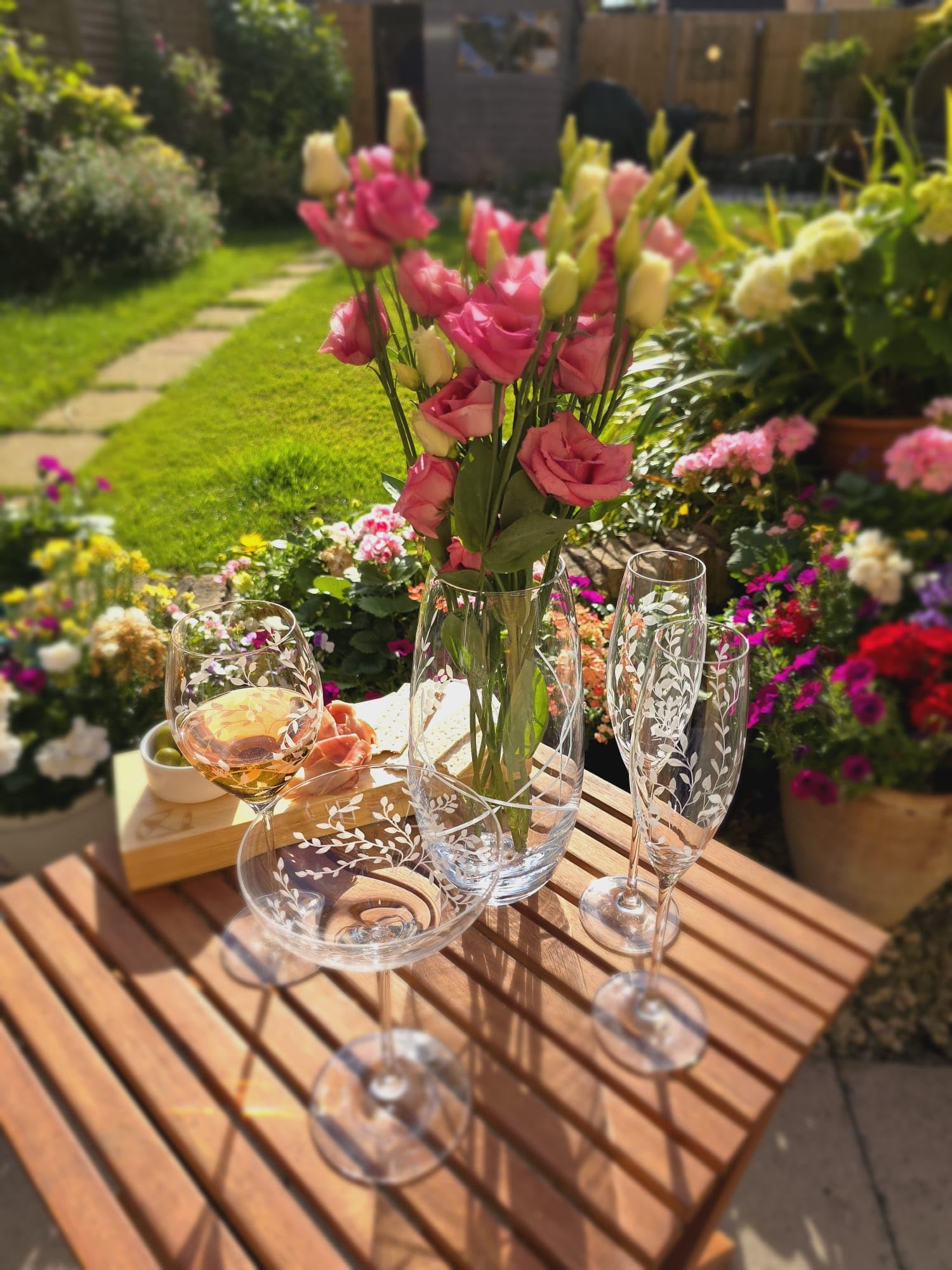 DIAMANTE Lot de 2 verres à vin en cristal – « Breeze » – Motif floral finement gravé 1603.352.ELX.A