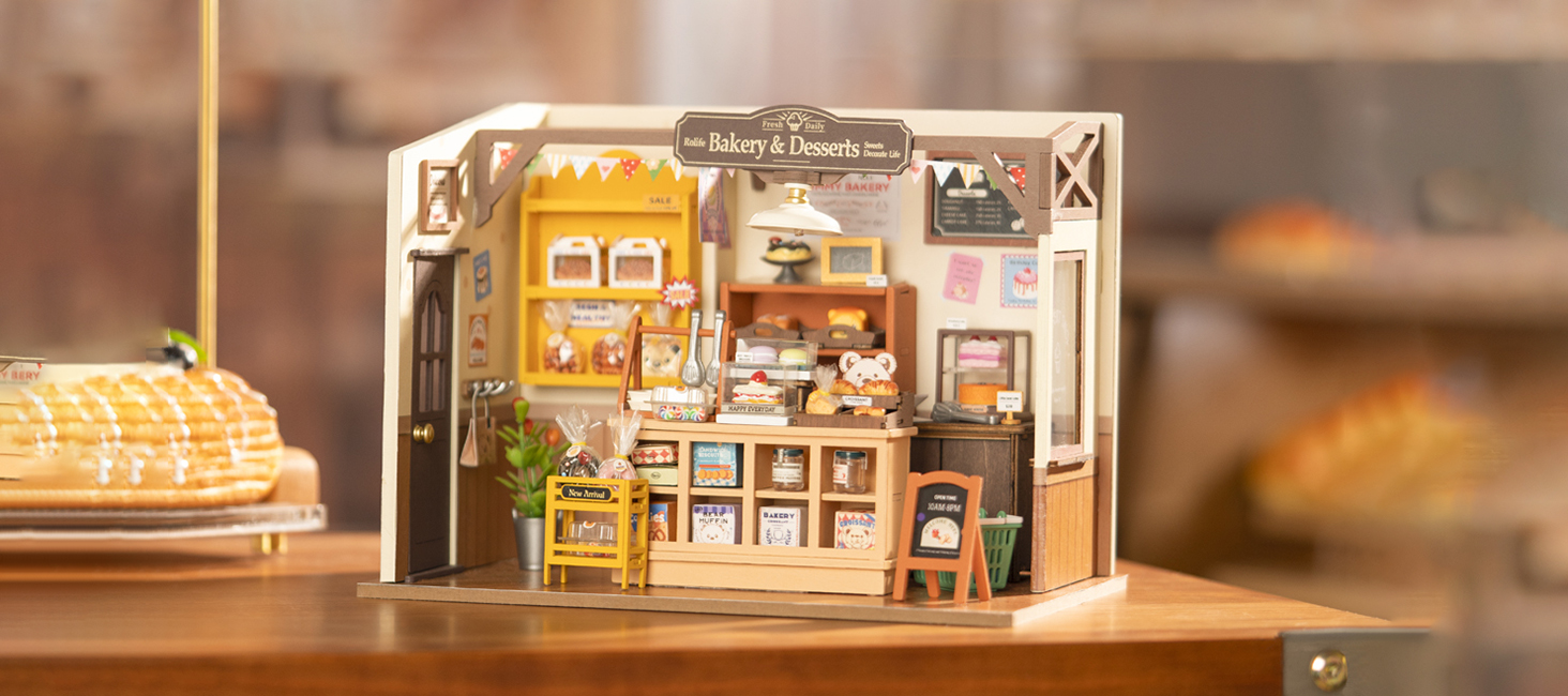 Rolife Mini Casa Para Construir – Pastelería Becca, Kit De Maqueta Con Luz LED Y Piezas Precortadas, Regalo Para Mujeres Y Niñas