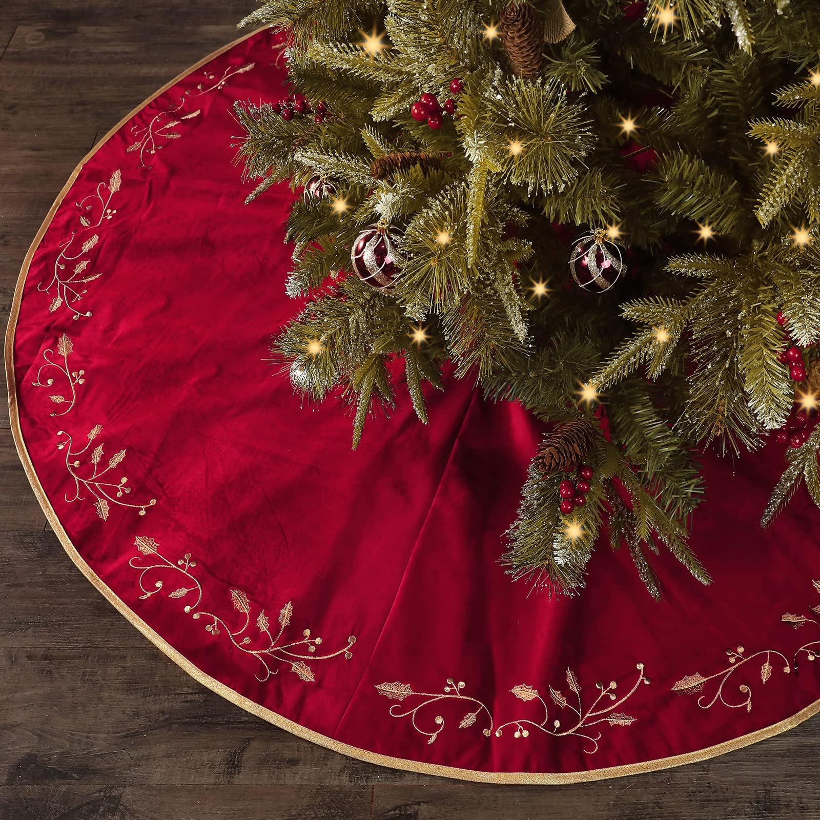 Bunny Chorus Christmas Tree Skirt, 60 inch Large Velvet Fur Plush Red Tree Skirt, Xmas Tree Skirts with Gold Embroidered Holly Leaf for Merry Christmas Party Rustic Vintage Christmas Tree Decorations