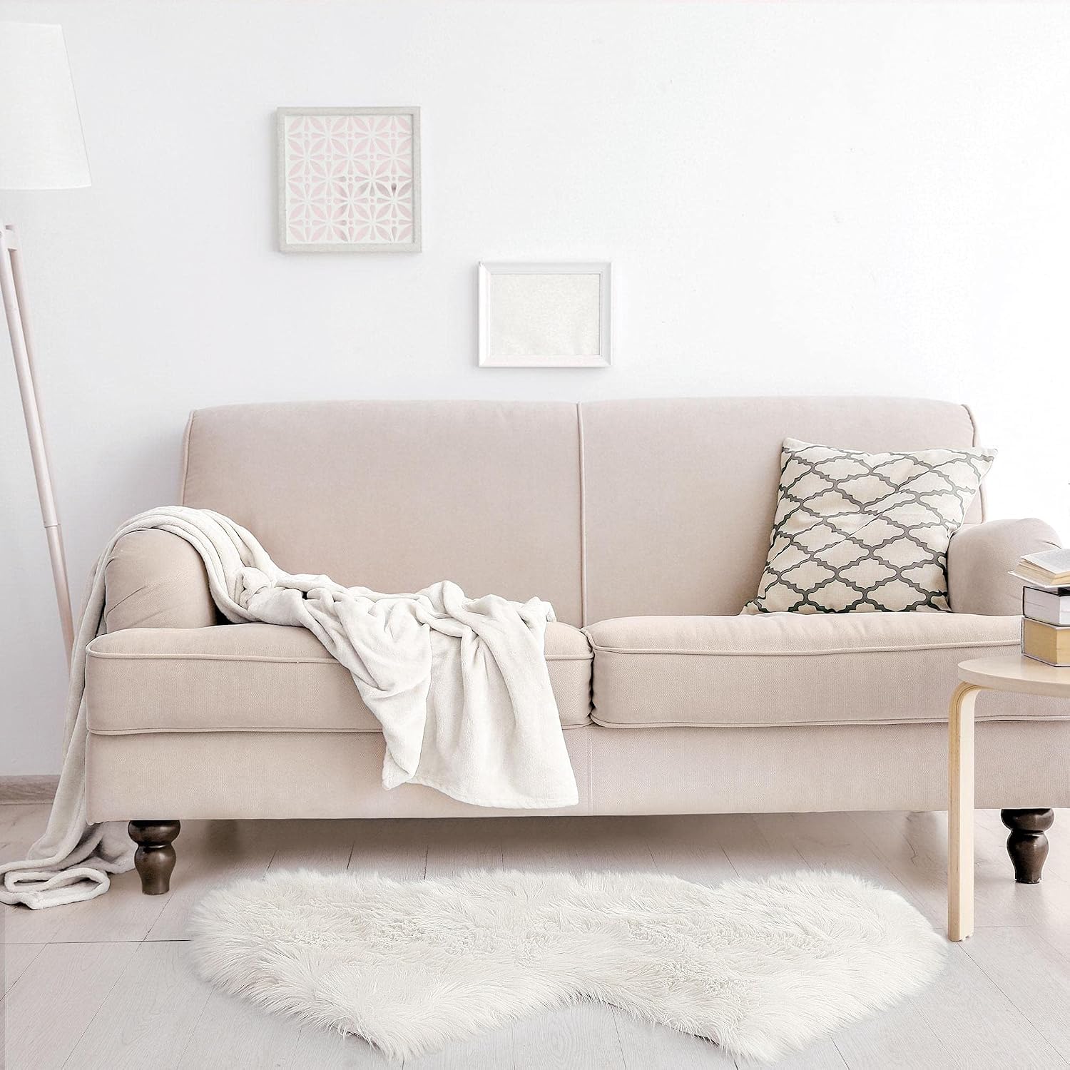 PiccoCasa Double Heart Shaped Faux Fur Rug, Soft Artificial Sheepskin Fluffy Floor Carpet for Home Living Room Bedroom - Image 3