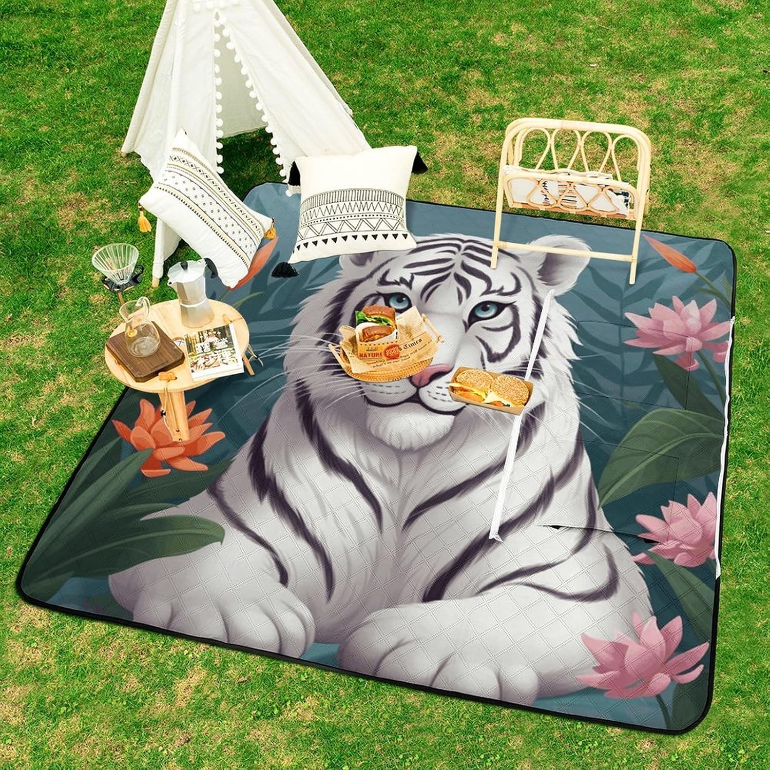 Cute White Tige Picnic Blanket with Zipper Water Resistant Sand Free Picnic Mat Washable Foldable Easy Carry Beach Blanket for Lawn Beach Hiking Camping