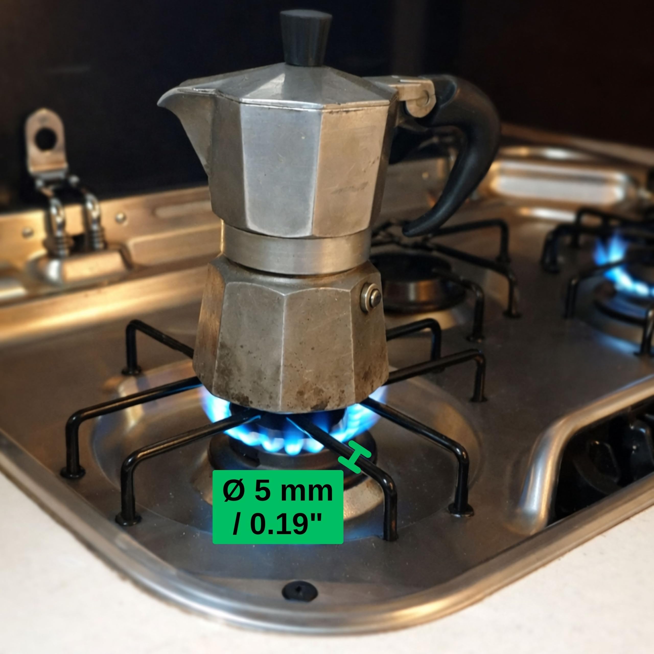 QINGHEC 20 Pezzi in Gomma per fornelli a Gas in Gomma con Scatola, Tappi in Gomma per fornelli a Gas e Camper in Gomma, compatibili con aste da 5 mm QINGHEC 20 Pezzi in Gomma per fornelli a Gas in Gomma con Scatola, Tappi in Gomma per fornelli a Gas e Camper in Gomma, compatibili con aste da 5 mm