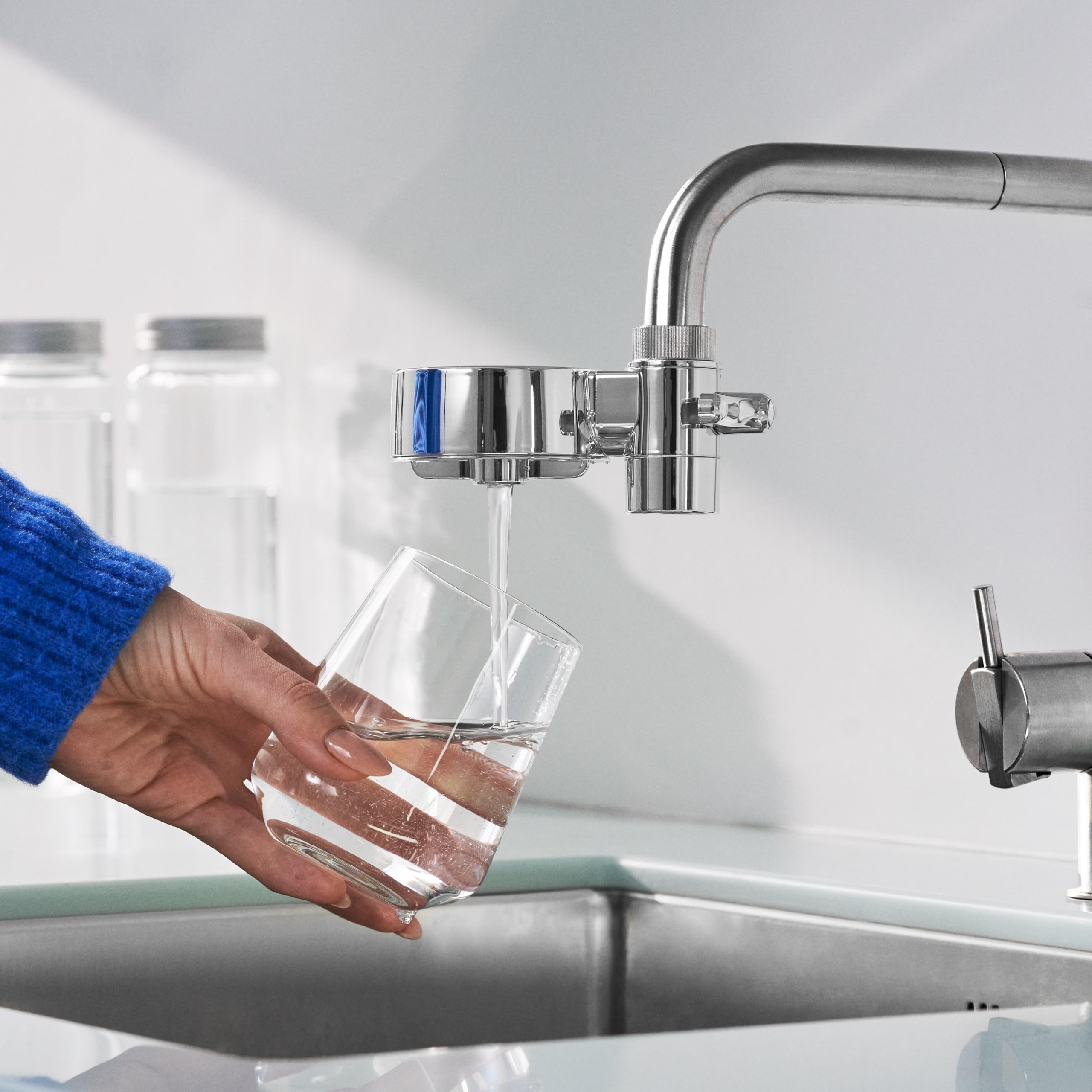 Tappwater EcoPro Compact - Kleinster Leitungswasserfilter auf dem Markt filtert mehr als 100 Substanzen. 5-stufiges Filtersystem mit Nanotechnologie. Leitungswasserfilter (verchromt, 6 Kartuschen)