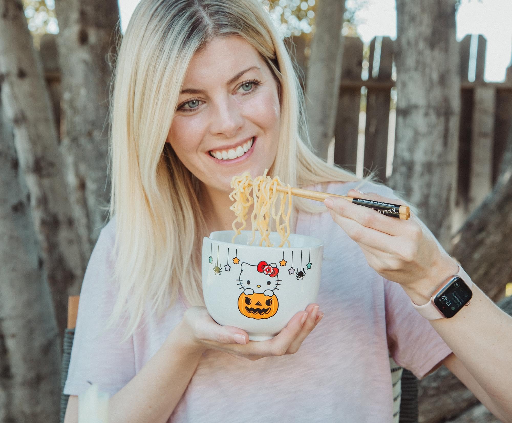 hello Sanrio Kitty Pumpkin Boo Service de table ramen en céramique | Comprend un bol à nouilles de 590 ml et des baguettes en bois