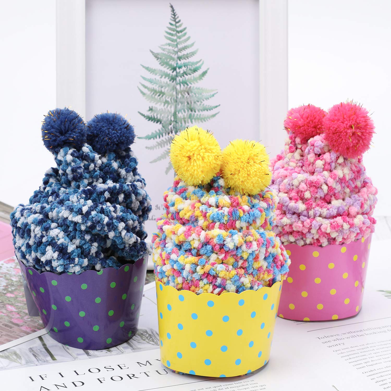 QKURT 3 Pezzi Divertenti Calzini per Torta, Calzini per Ragazze di Design Cupcakes, Calzini di Natale con Confezione Regalo, 3 Carte Regalo