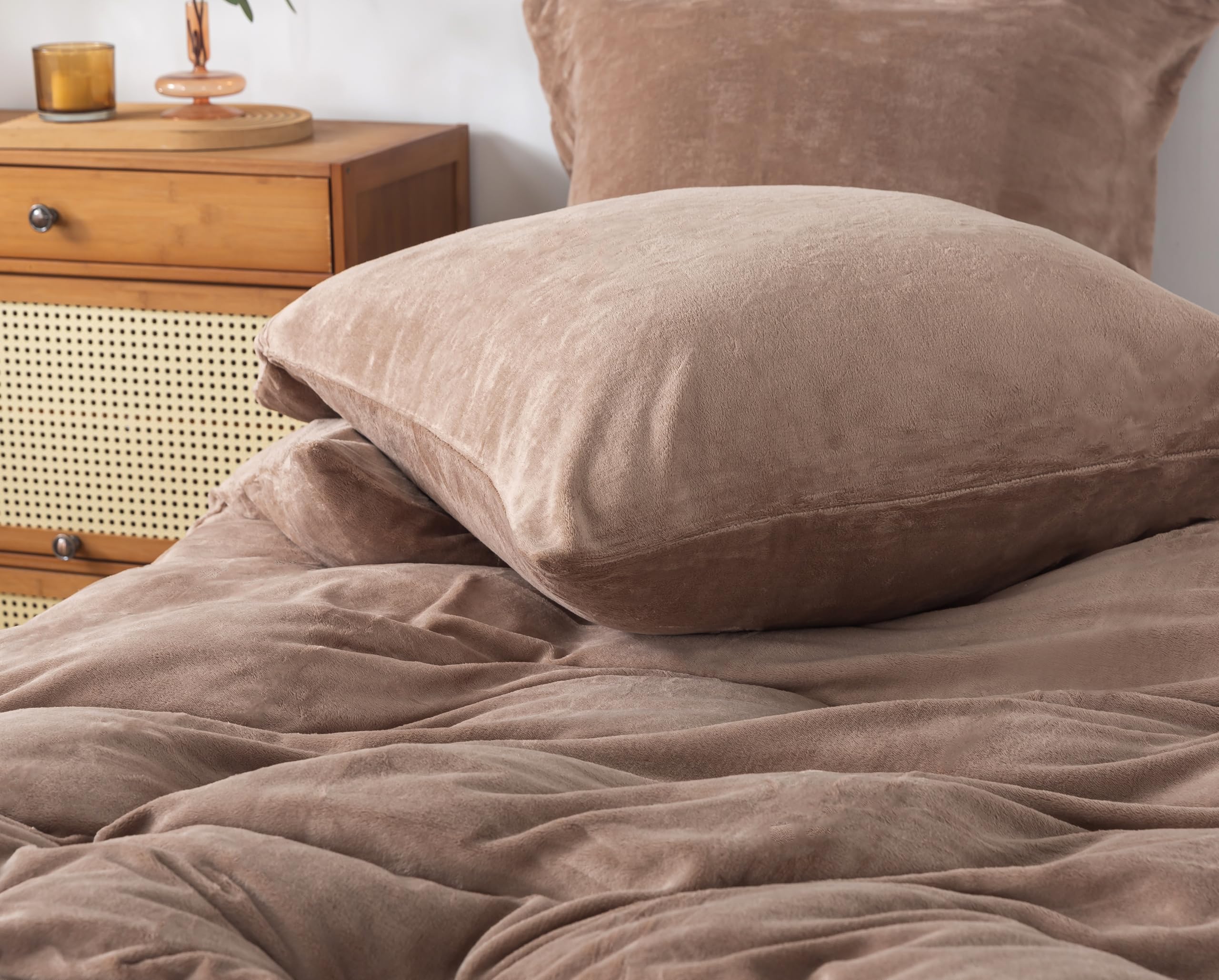 Plüsch Bettwäsche 200x200 cm Kaffeebraun 3tlg Set, Winter Biber Warm Flauschig Bettbezug und 2 Kissenbezüge 80x80cm, Kuschelig Weich Cashmere Touch Flanell Bettdeckenbezug Bettdecke Cover