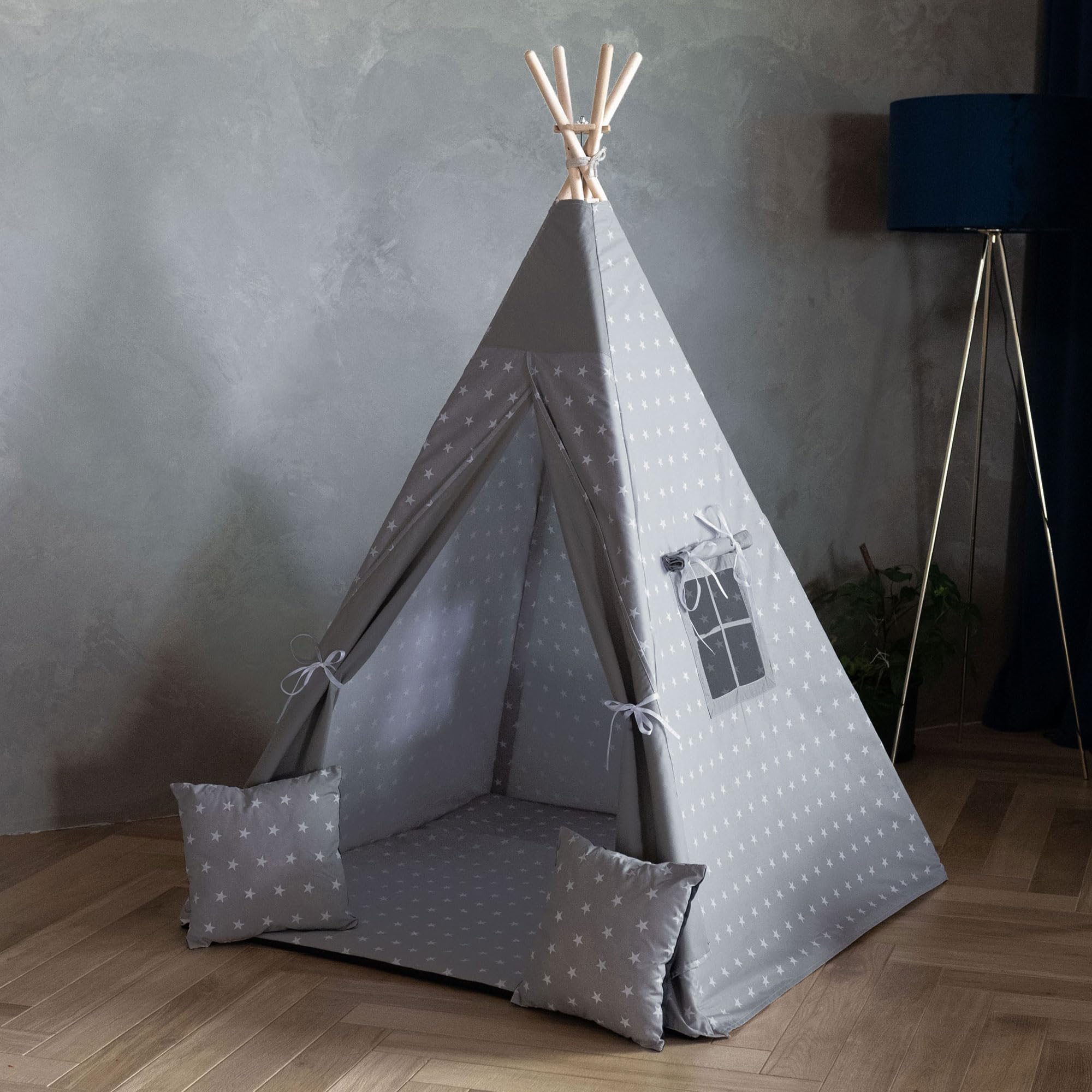 PaLulli® Tipi Zelt für Kinder aus 100% Baumwolle mit Kuschelmatte, Anti-Kollaps-System [Stabil], Camping-Hängelampe & 2 Dekokissen, Tippi Kinderzelt Teepee Spielzelt (Grau Sterne)