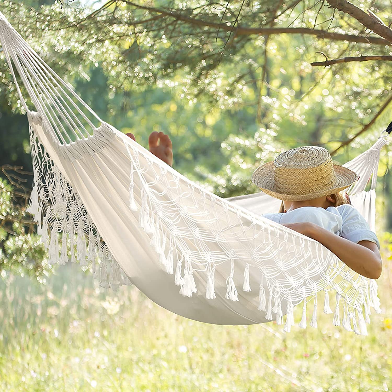 RO Macrame Boho Brazilian Hammock with Fringe 2 Person Indoor Outdoor Handmade Cream Cotton Hammocks with Tie Rope and Carry Bag for Bedroom Patio Backyard Balcony Garden Camping