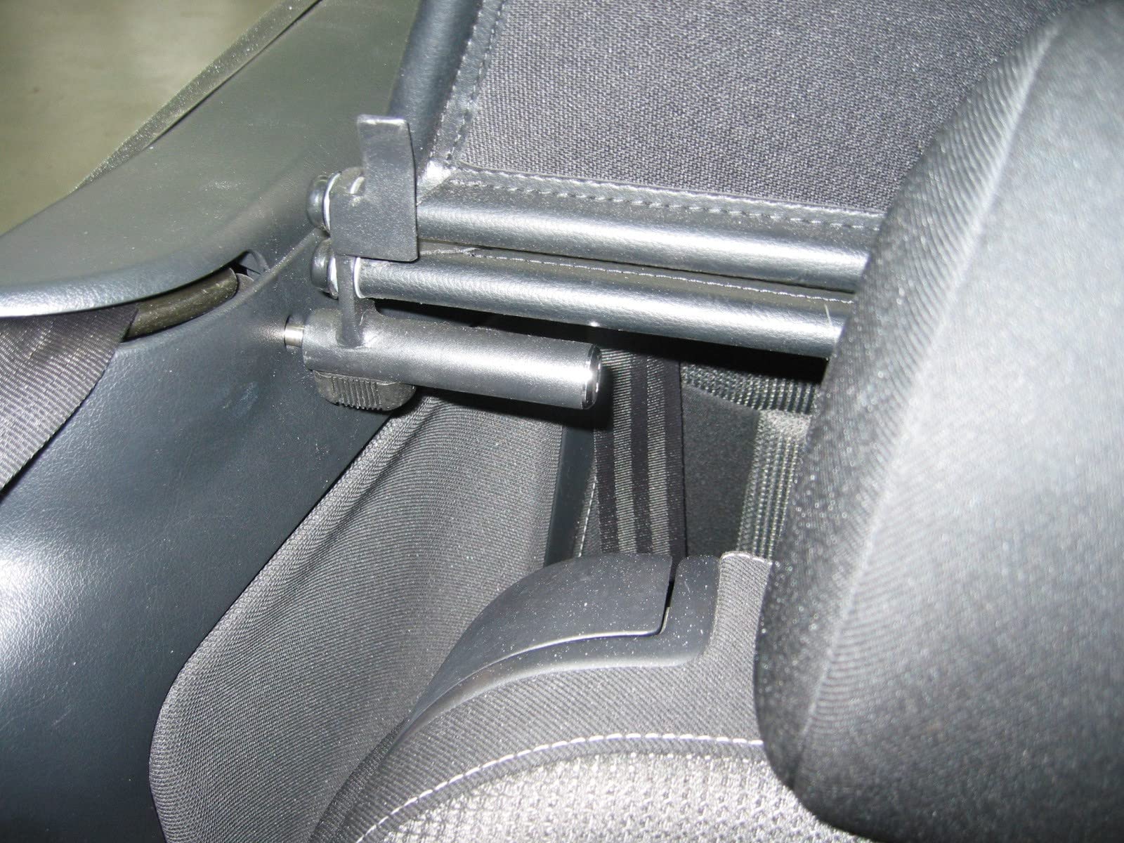 pare-vent convient à Peugeot 207 CC 207CC