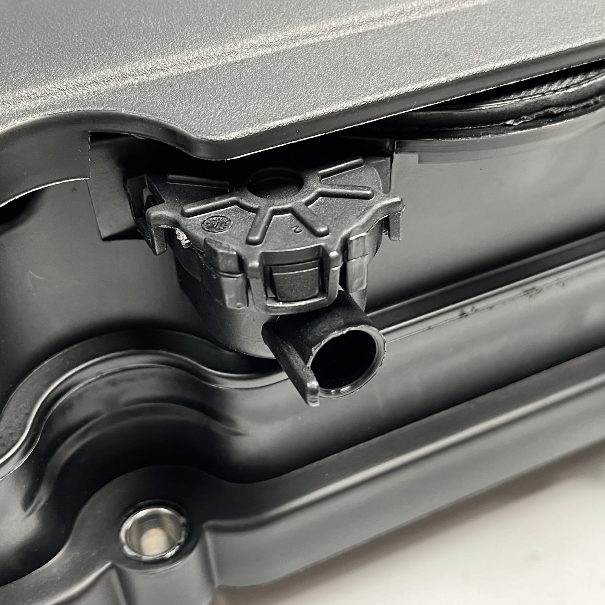 BOXI Valve Cover With Gaskets For Mini Cooper S/JCW 2007-2012 (1.6L N14 Turbo Engine) - Replaces OEM #11127646555