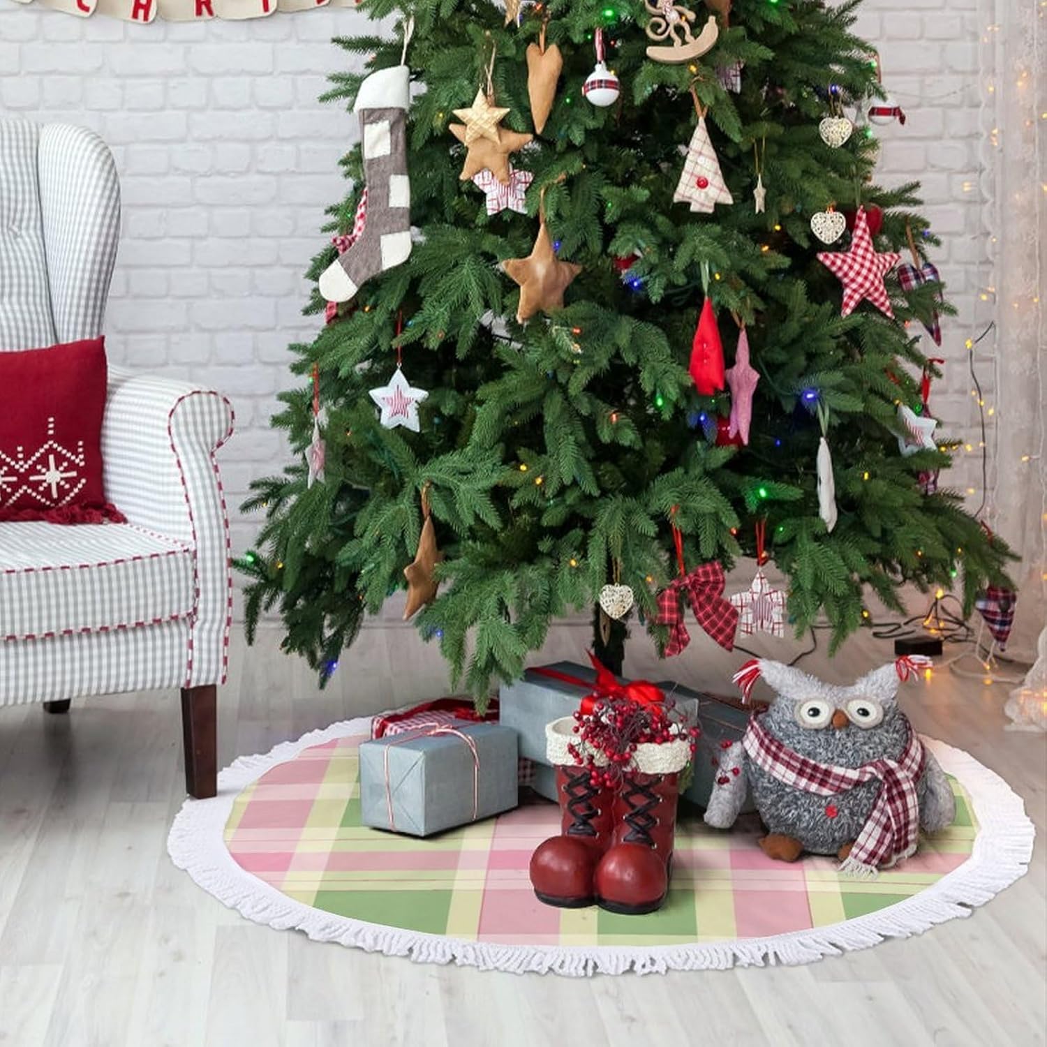 Green Pink Plaid Christmas Tree Skirt Round Xmas Tree Mat Ornaments Tree Skirts with Tassels for Holiday Party