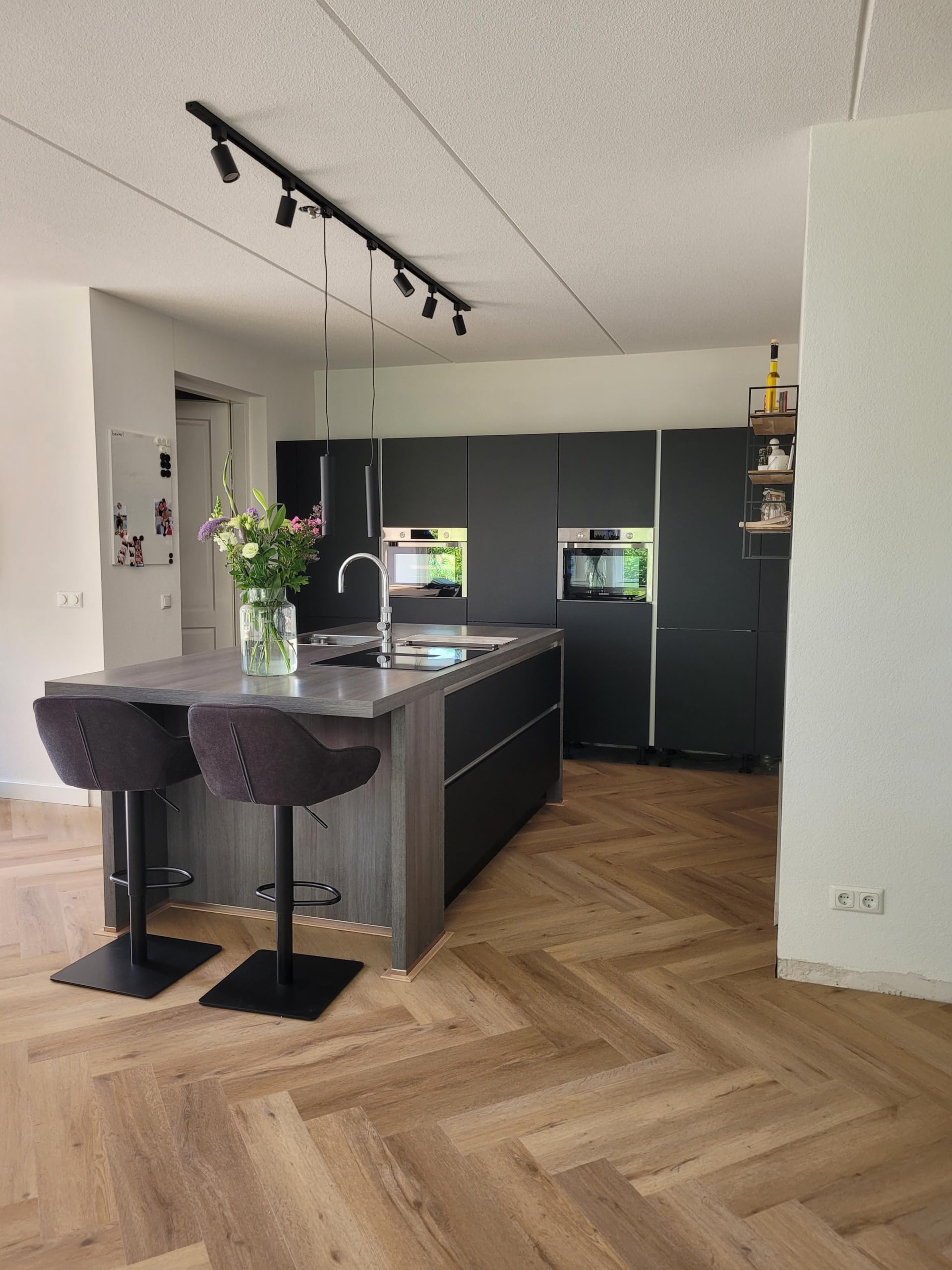Qub Focus III 1-Phasen LED Schienensystem Komplettset 400cm I-Form GU10 Schwarz