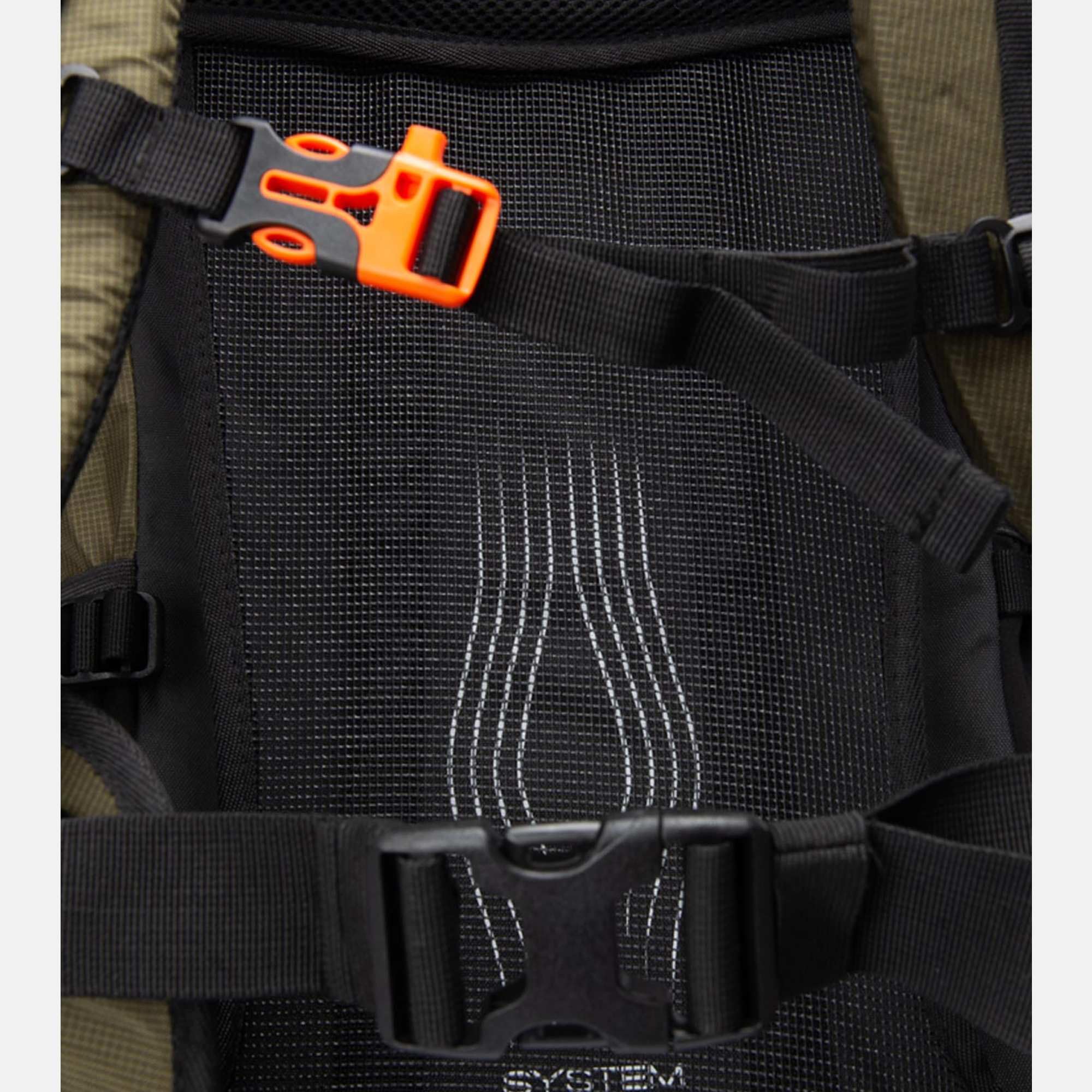 Swedemount Expedition Plecak Turystyczny 70L – pojemność 70L, regulowana długość pleców, kompatybilny z systemem nawadniającym, przednie, dolne i boczne otwarcia, unisex