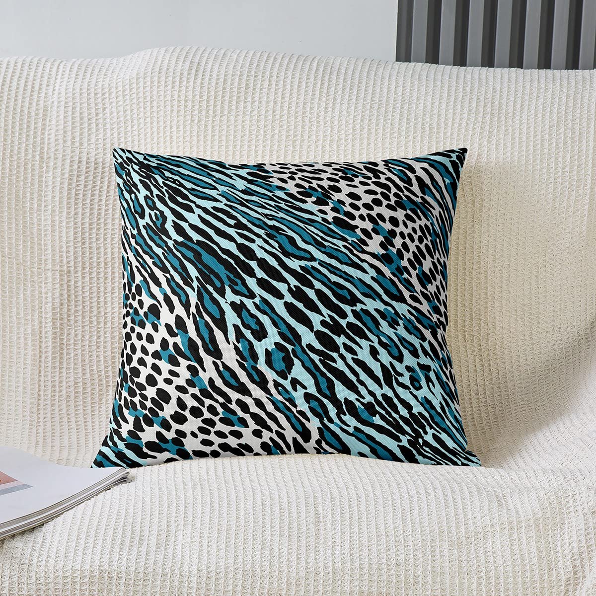 Homemissing Juego de 4 fundas de almohada de leopardo para sofá, cama, estampado de guepardo azul occidental, fundas de cojín decorativas de safari, rellenos de almohada no incluidos, 20 x 20 pulgadas