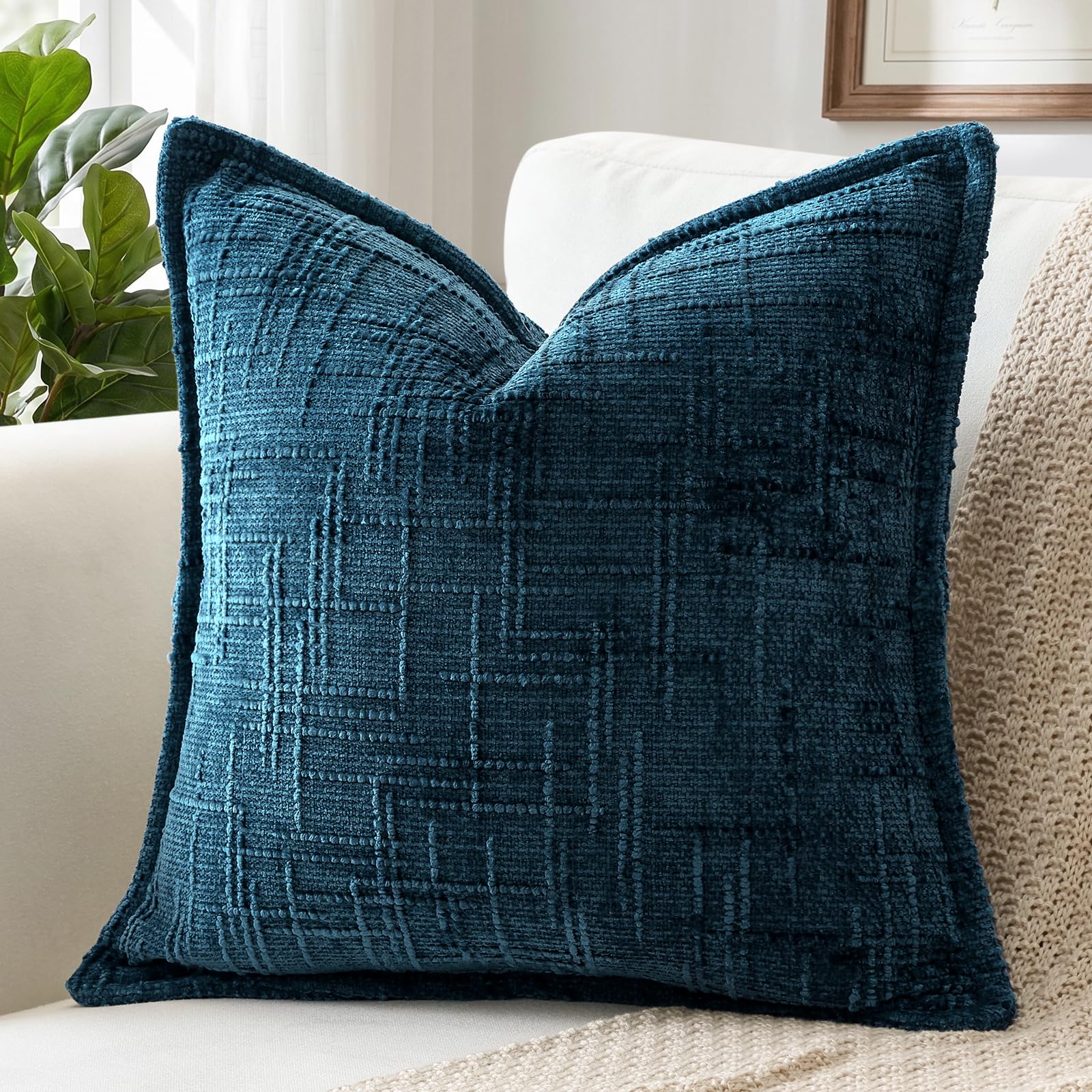 Sungeek Navy Blue Chenille Textured Decorative Cushion Cover, Soft Cozy Bound Edge Design Cushion Case, Solid Farmhouse Square Pillow Case for Couch Sofa Bed Living Room, 40x40cm
