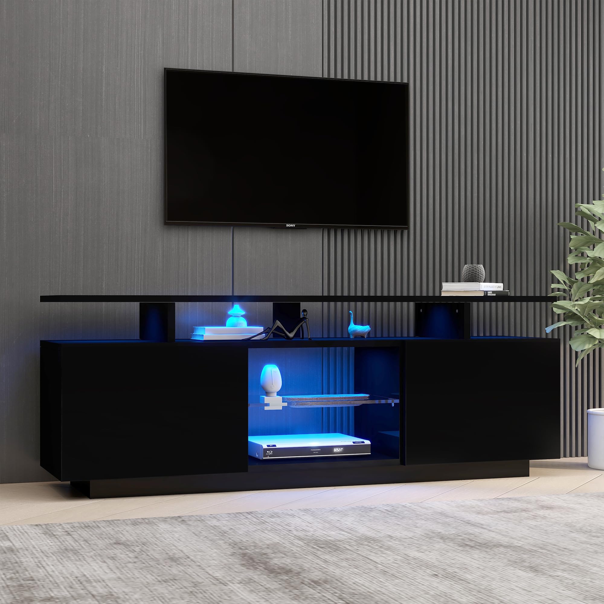 BTM schwarzer TV-Schrank mit 16-Farben-LED-Beleuchtung, 1,4 m Länge – stilvoller Aufbewahrungsschrank für 60-Zoll-Fernseher, Lichtleiste, Hochglanz-Türpaneel mit Glasfach,TV Board