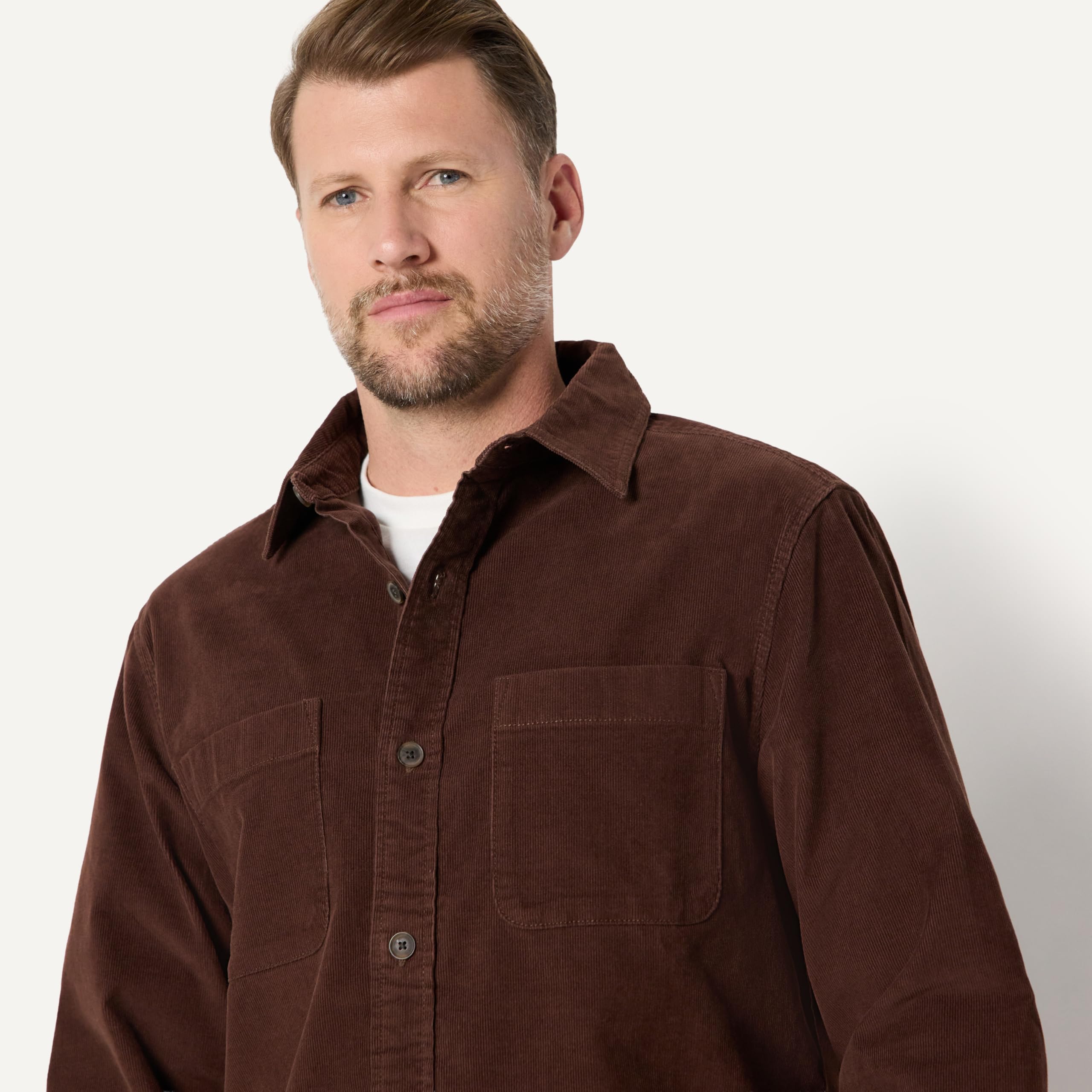 Amazon Essentials Herren Regular Fit: Cord-Overshirt