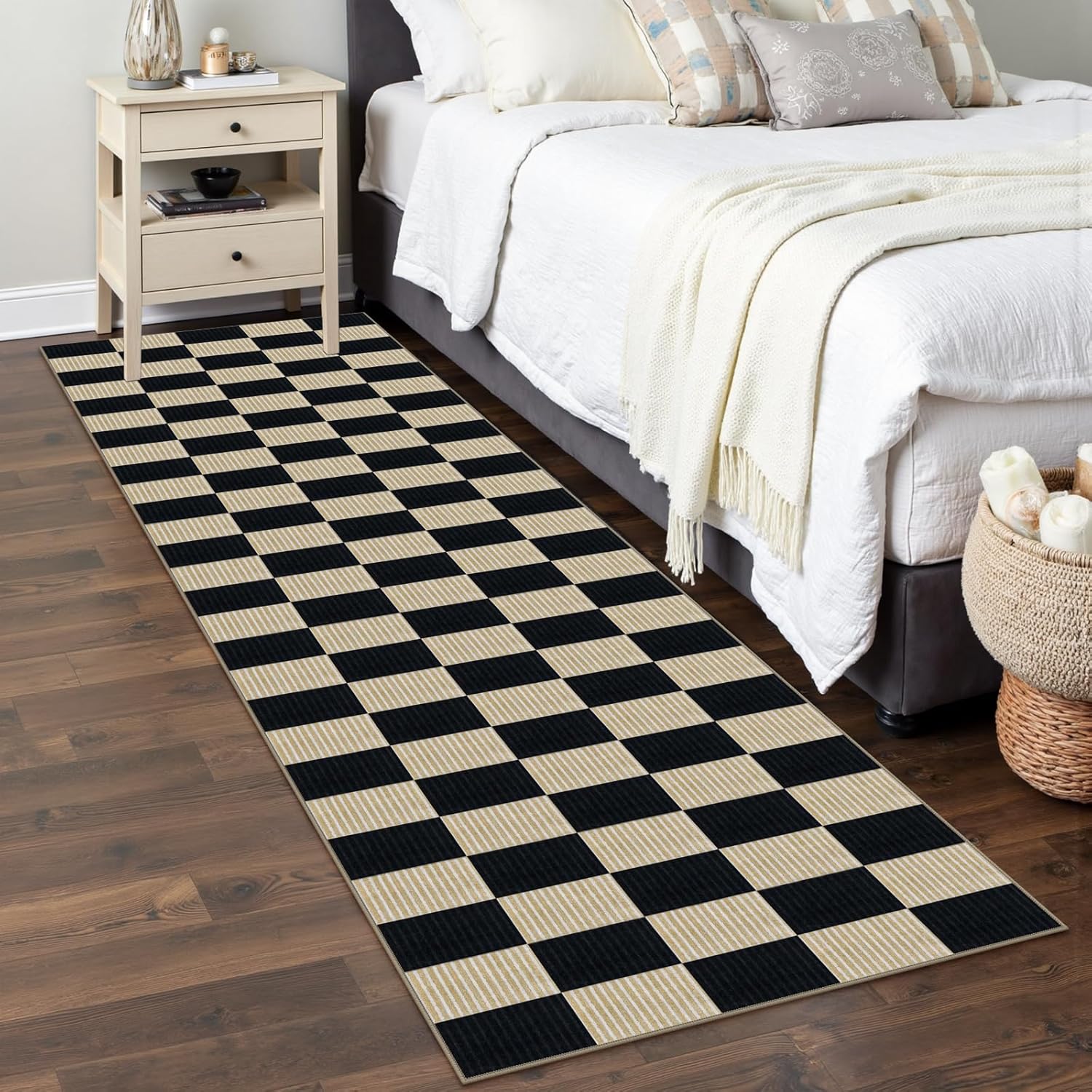 Black and Beige Checkered Runner Rug, 2.6x8 Washable Rug Runners for Hallways Non-Slip, Ultra Soft Low Pile Modern Kitchen Runner Rug Farmhouse Throw Carpet for Bathroom Entryway Porch