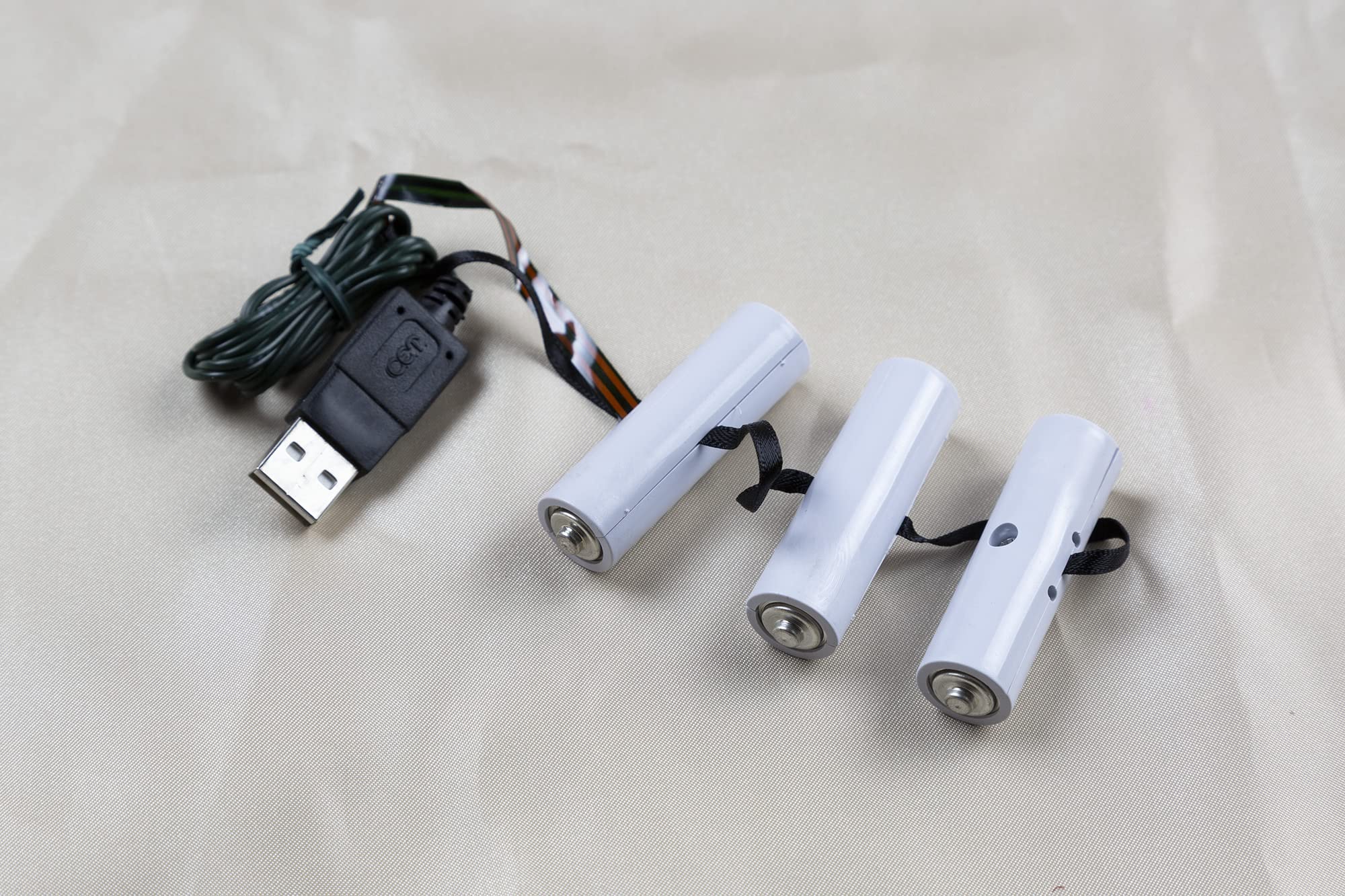 Amazon.co.jp: 電池型USBパワーコネクター（単三電池3本用