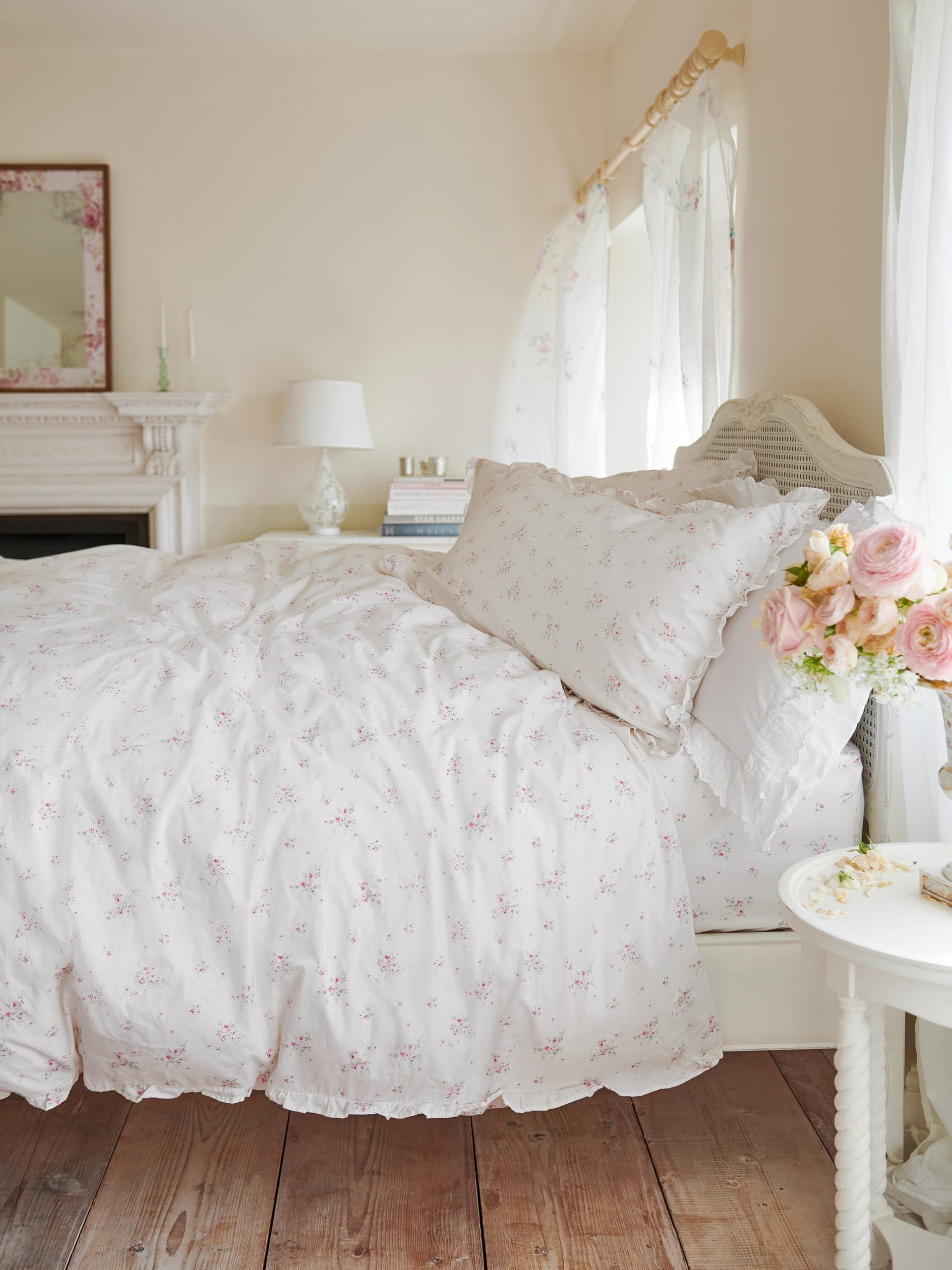 Rachel Ashwell Shabby Chic Rosabelle 100% Cotton Duvet Cover Set In Pink 180 Thread Count (Double Duvet Cover Set: 200cm x 200cm)