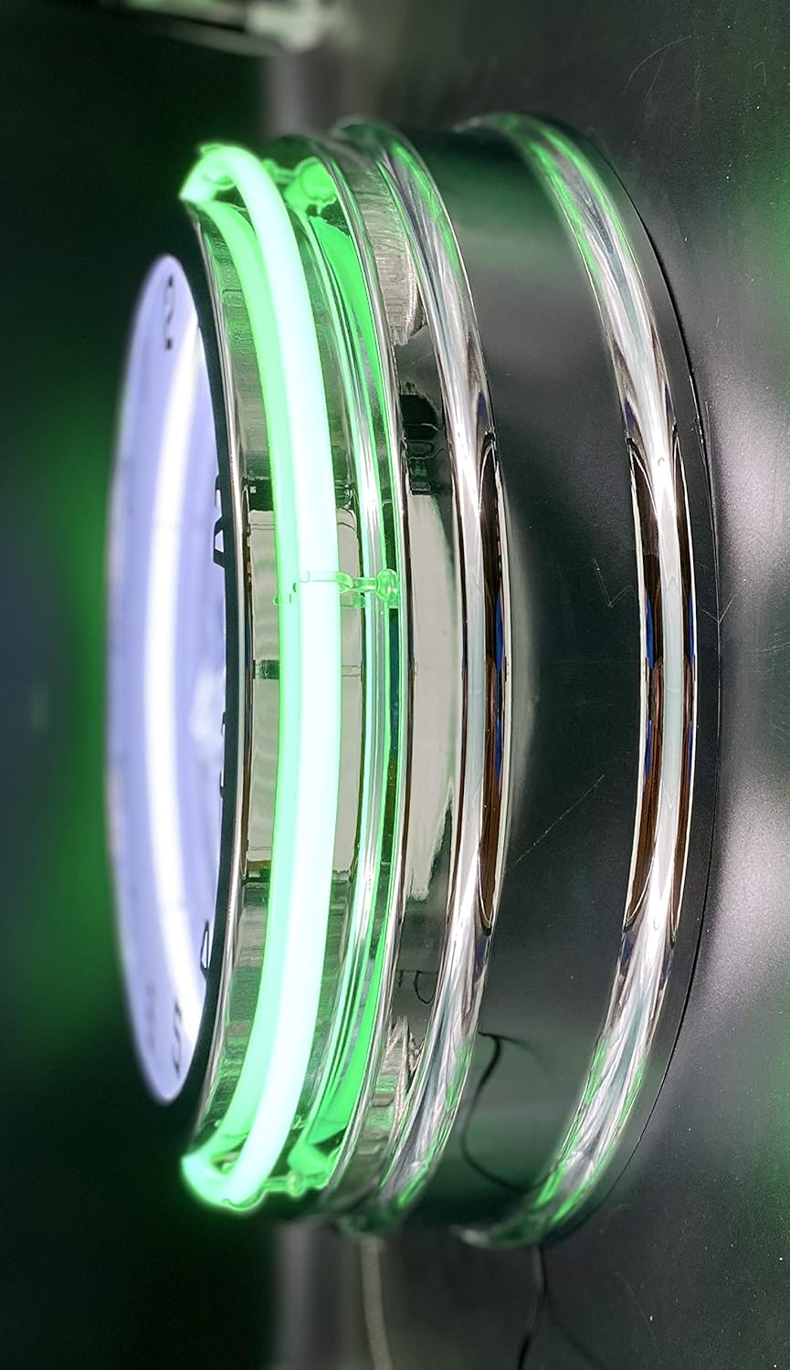 19" Hess Oil Sign Neon Clock, Two Neon Tubes, Green Outside Tube