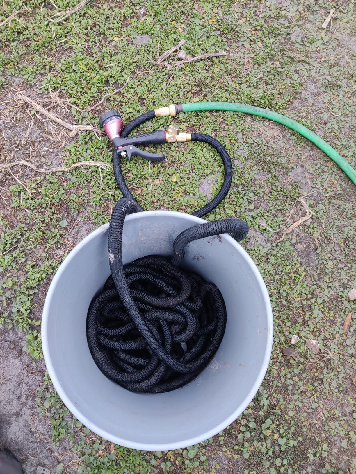 Excellent collapsible water hose.
