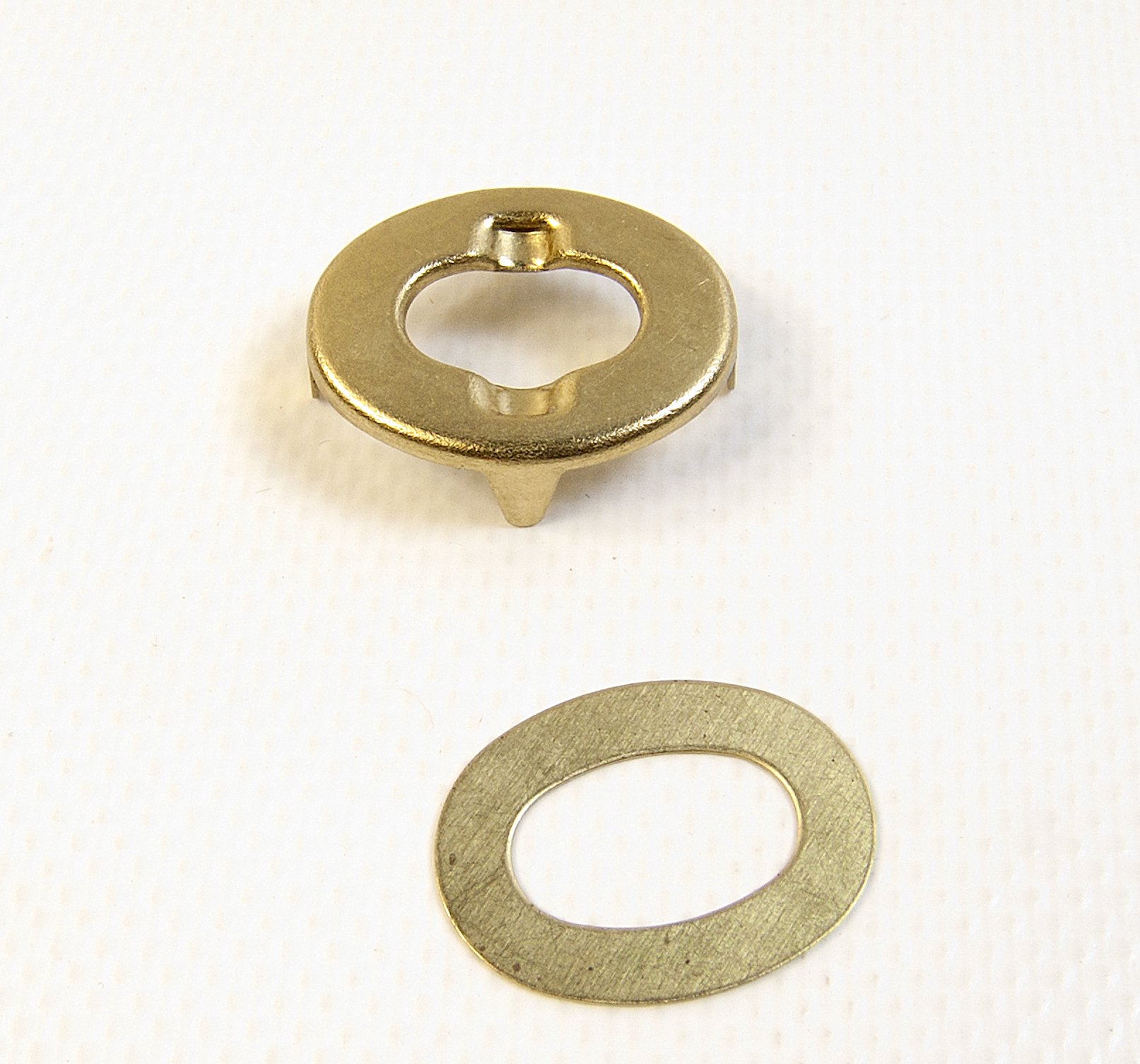DOT Common Sense Eyelet w/Backing Plate, Marine Grade Gilt Brass, Uncoated Brass (100 Piece Set)