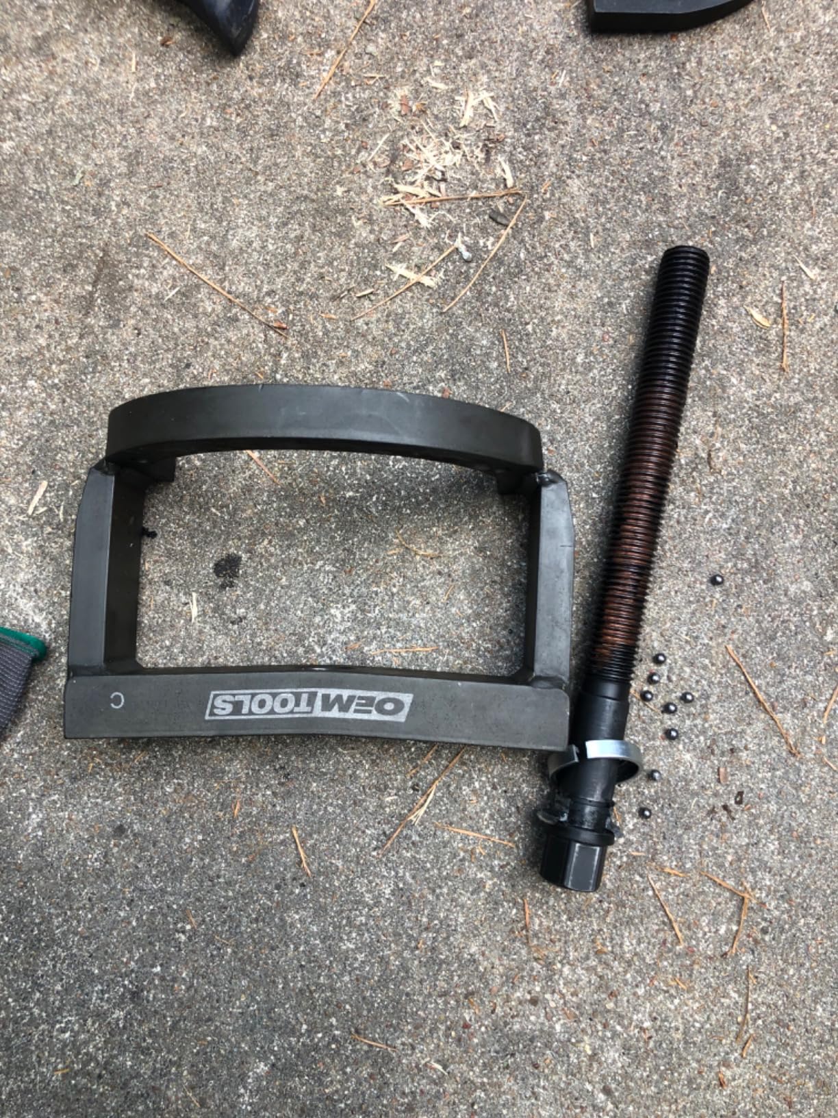 12/mo Finance OEMTOOLS 27213 Master Wheel Hub & Bearing Remover