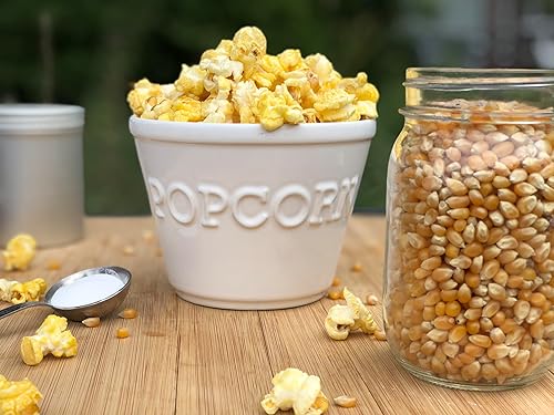 Miniatura 5 de Signature Popcorn, Cubo de plástico reutilizable Gold Chicago Skyline de 1 galón, mantequilla, queso cheddar y caramelo (divisor de 3 vías),