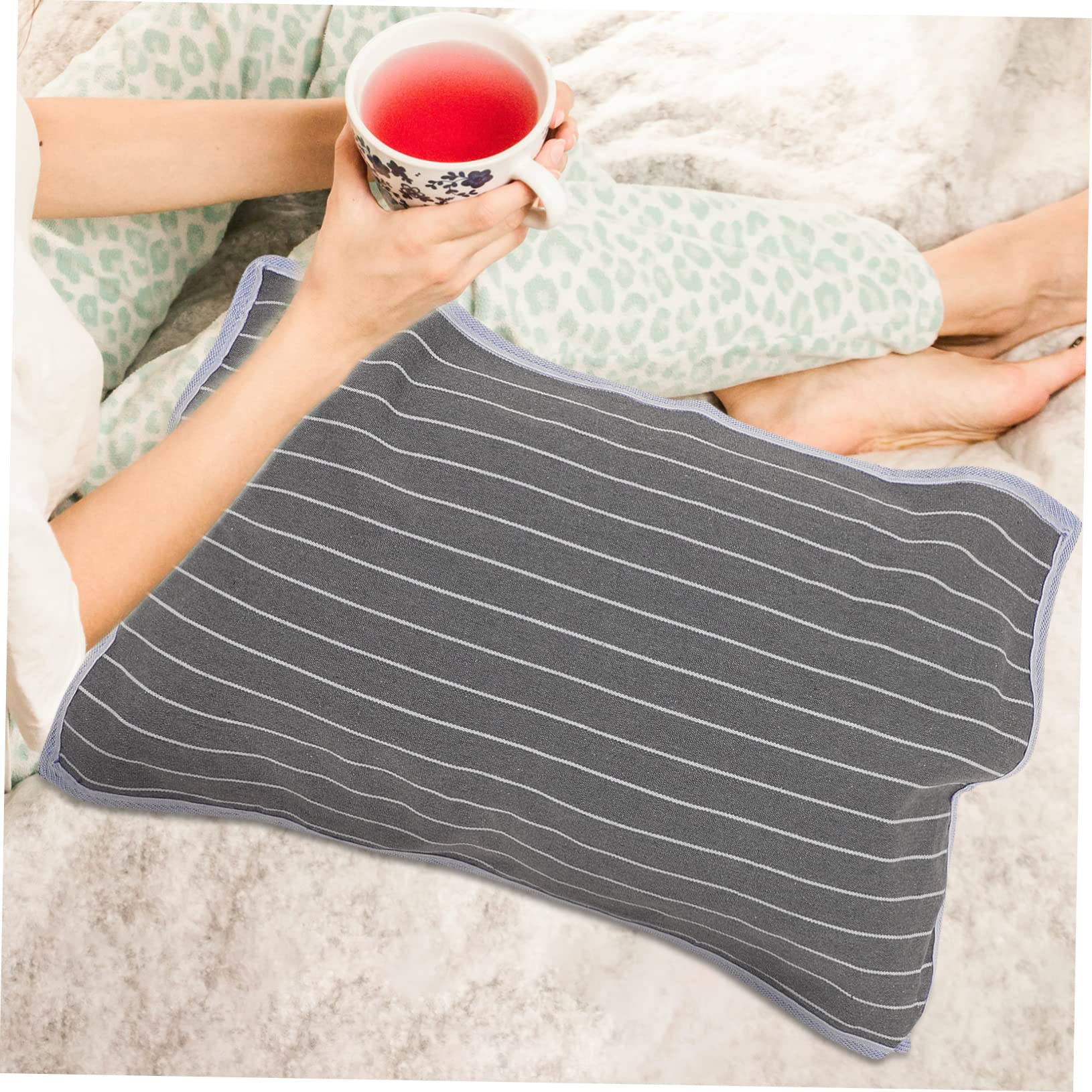 BESTYASH 2Pcs Breathable Pillow Towel Skid Sweat Absorbing Pillow Protectors for Home Hotel Bedroom Design with Elegant Stripes Pillow Cover for Comfort