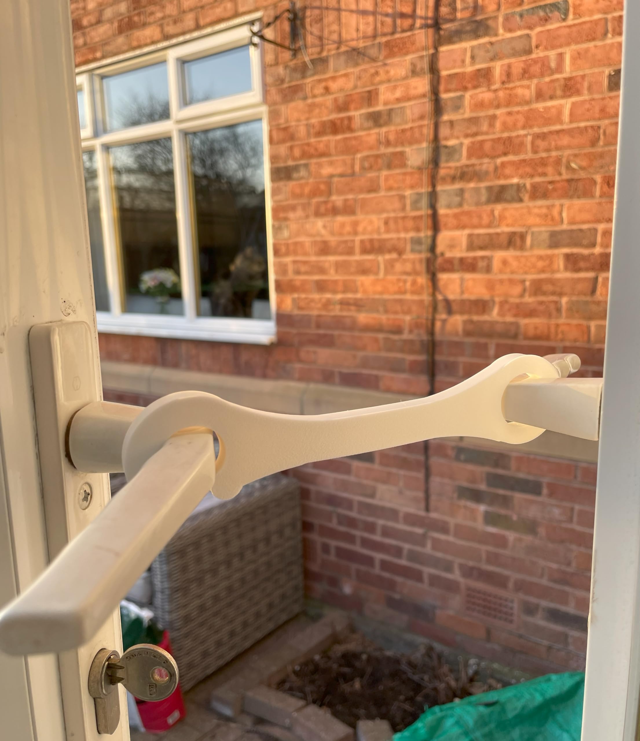 French Door Stay - Hold Open Patio Door Holder (Restraint) Prevents Slamming, Great for Small Pets, White, Standard