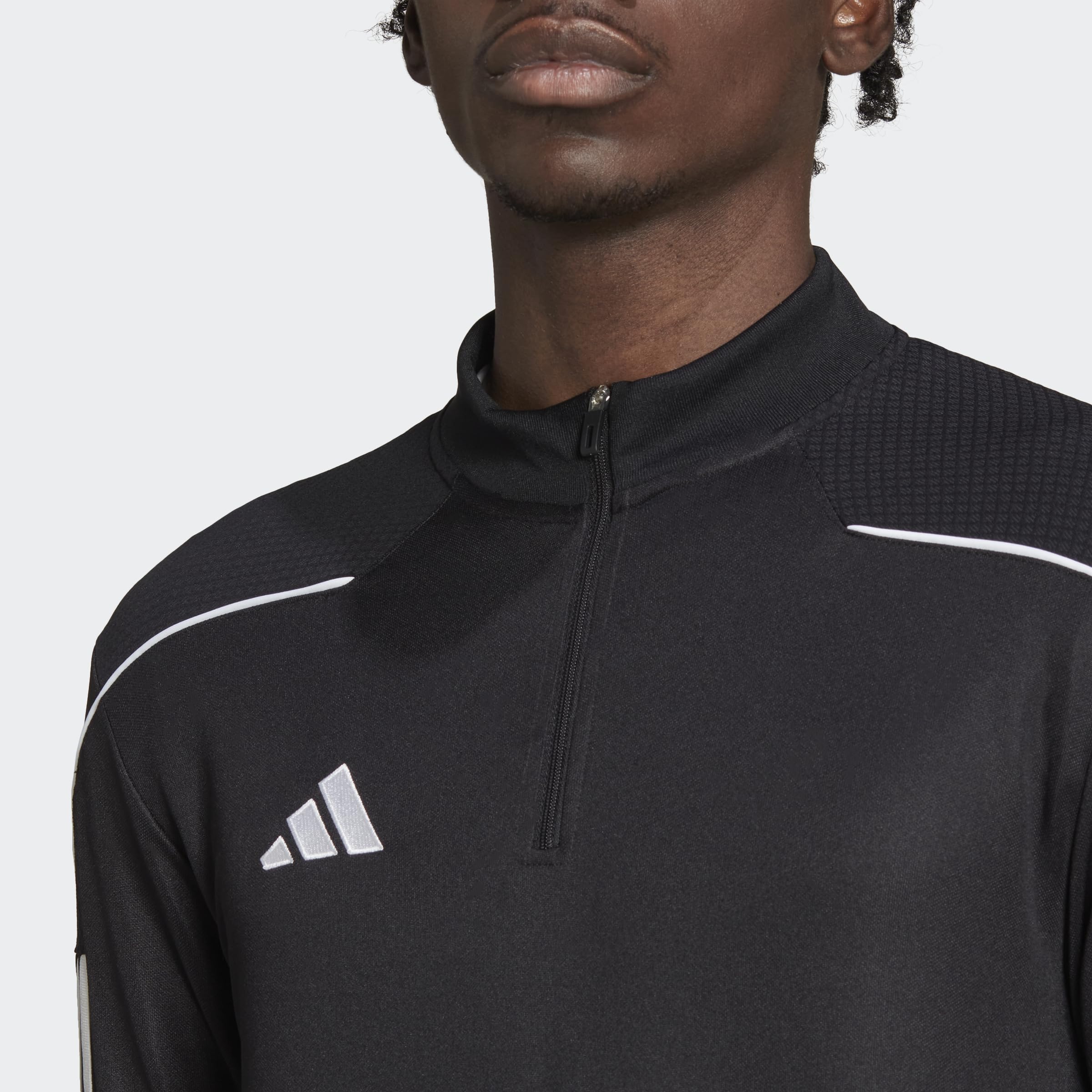 Adidas Herren 27.5 EU Shirt