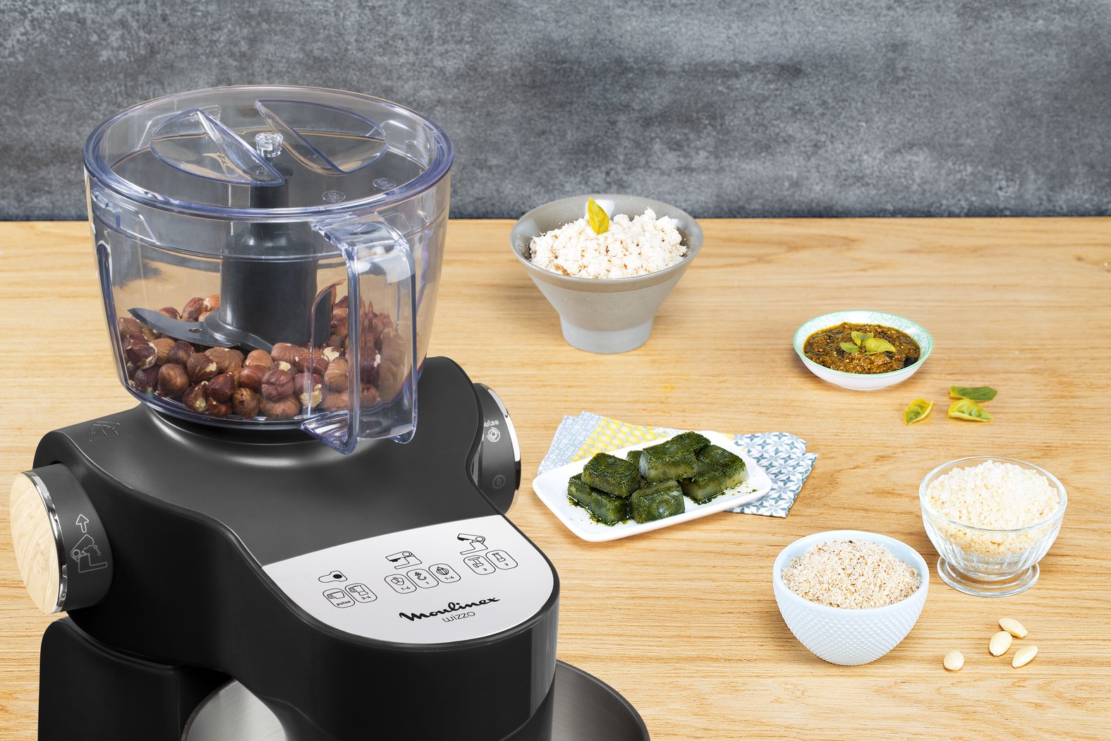 Robot da cucina Moulinex Wizzo QA3198, 1000 W, contenitore da 4 L, kit di miscelazione e impasto, frullatore, grattugia, tritacarne, tritatutto