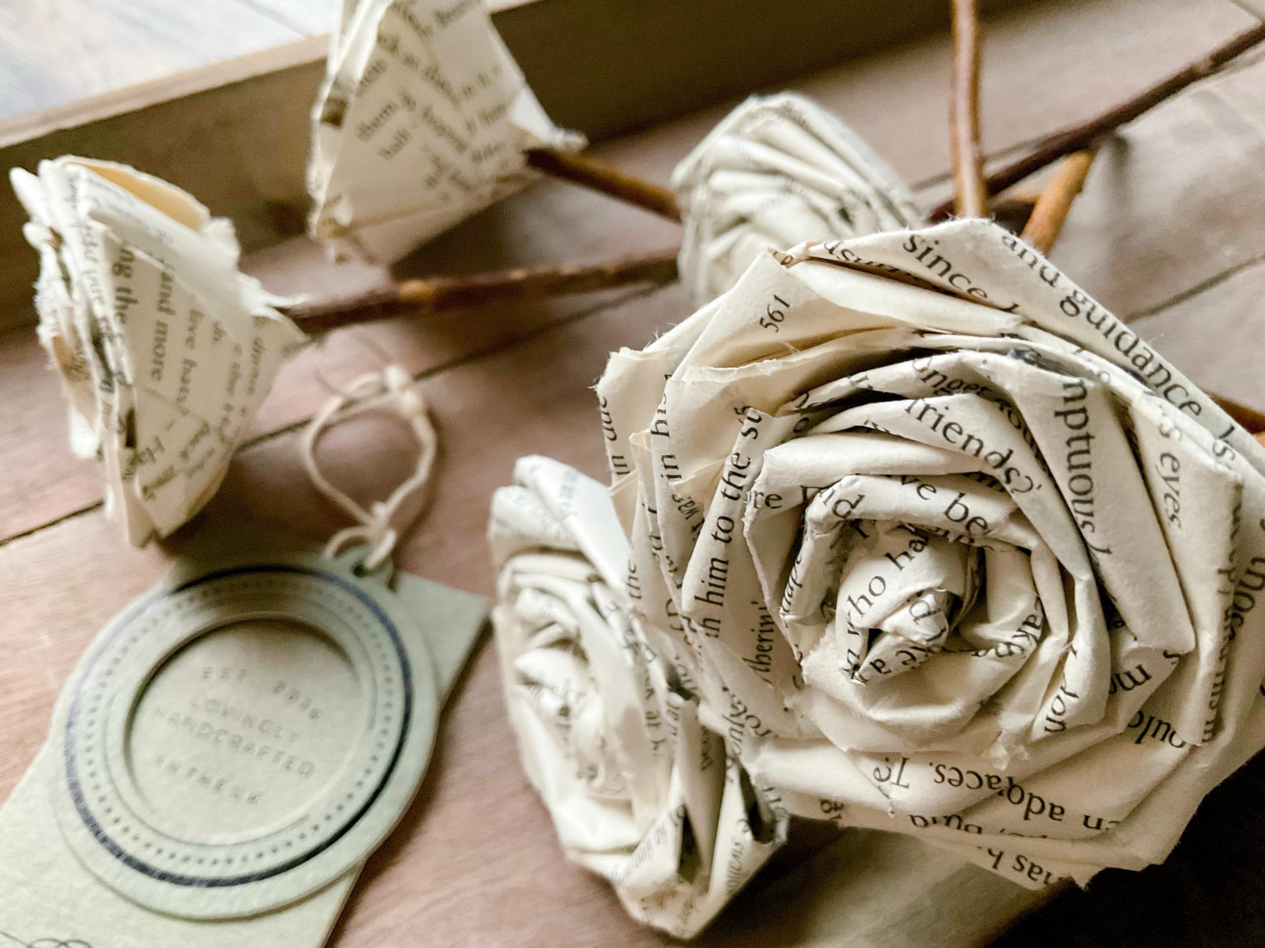 InsideMyNest Novel Book Paper Rose Flowers 100% Handmade Gift For Her Him Wedding Bouquet Home Decor (Harry Potter, Bunch of 6 Roses)