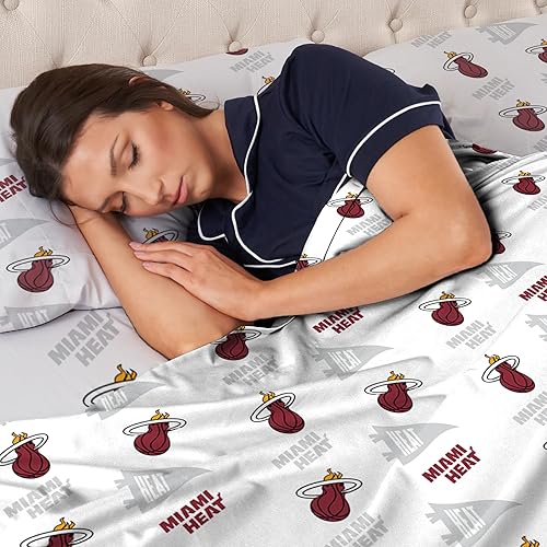 Miniatura 17 de Juego de sábanas con licencia oficial de Los Angeles Lakers de la NBA tamaño individual, ropa de cama suave con logotipo del equipo para Los Angeles