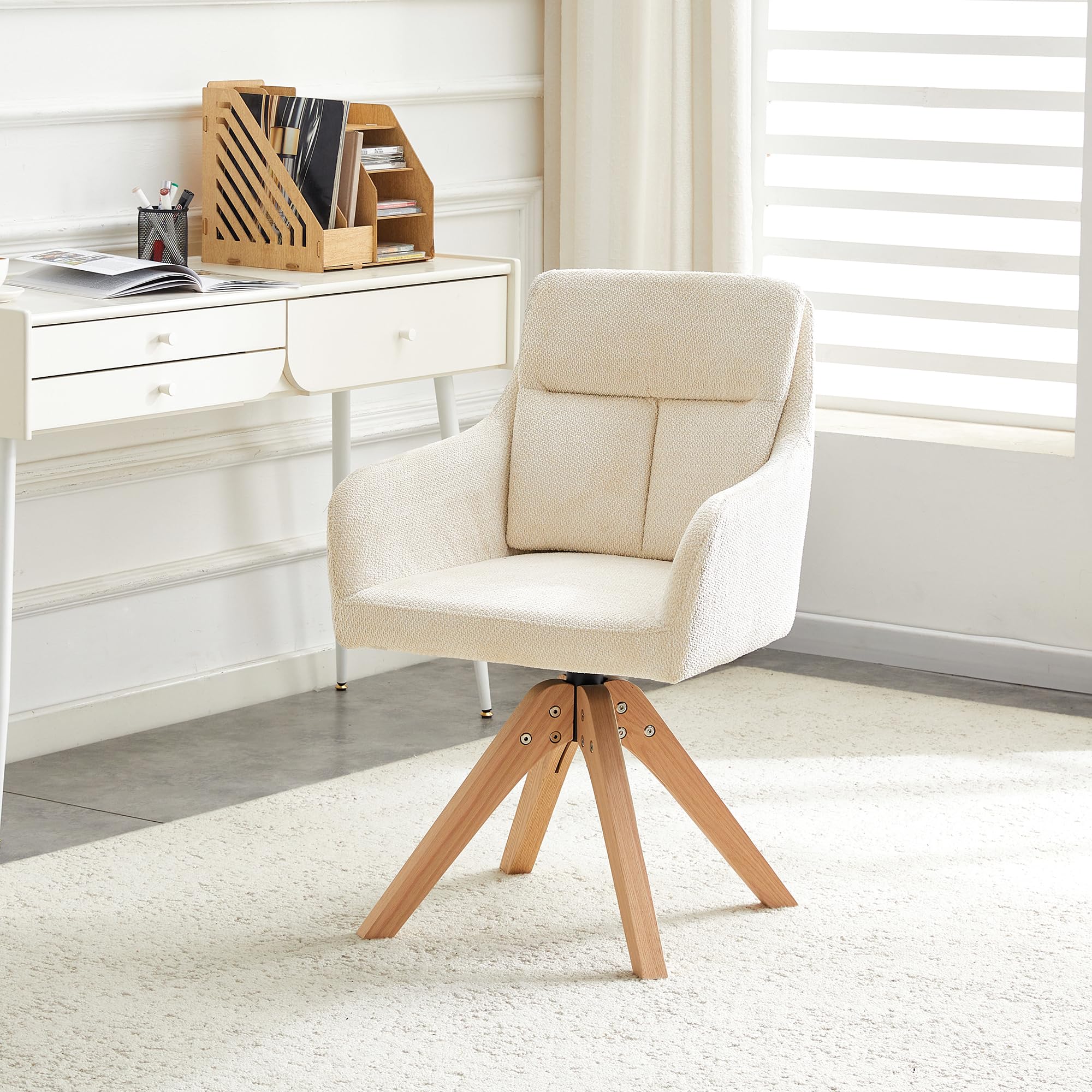Bladez Juego de 2 sillas de comedor giratorias Bouclé con respaldo alto, silla giratoria de 360°, tela estructural con patas de madera maciza, sillas tapizadas para cocina, salón, color beige