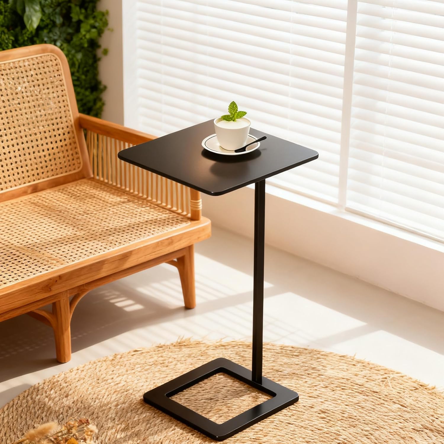 Small Pedestal Side Table，Drink Table with Weighted Base, Black Side Modern Cocktail Martini Small End Premium Accent Table for Sofa Couch Chair Living Room Bedroom Dorm Patio