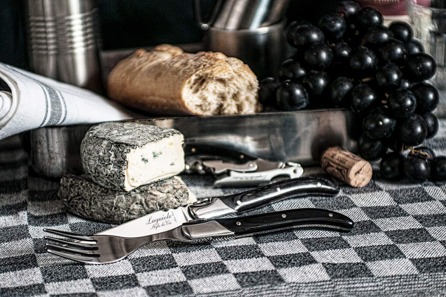 Laguiole Style de Vie cavatappi, apribottiglie con taglierina, sommelier, in Legno Pakka