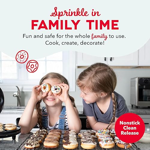 Vista 4 de Máquina para hacer donas Dash Mini para desayuno apto para niños, aperitivos, postres y más con superficie antiadherente, hace 7 donas, estampado