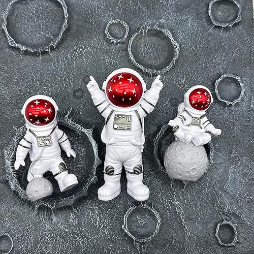 Miniatura 2 de LUOZZY 3 piezas de figuras de astronauta para decoración de pastel de astronauta galvanoplastia estatua de hombre espacial modelo astronau de PVC