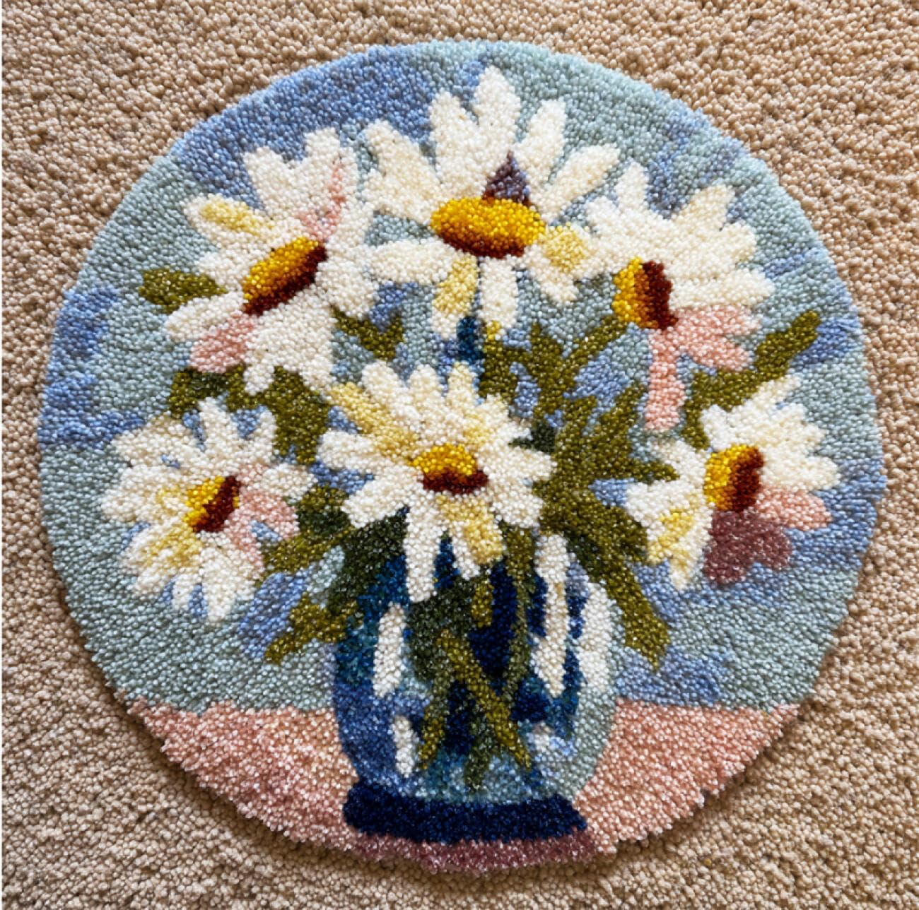 Kitquiver Latch Hook Kit Rug Flowers in A Vase DIY Rug Making Craft Kits with Yarn & Canvas and Crochet Needle Embroidery Decoration 50x50cm