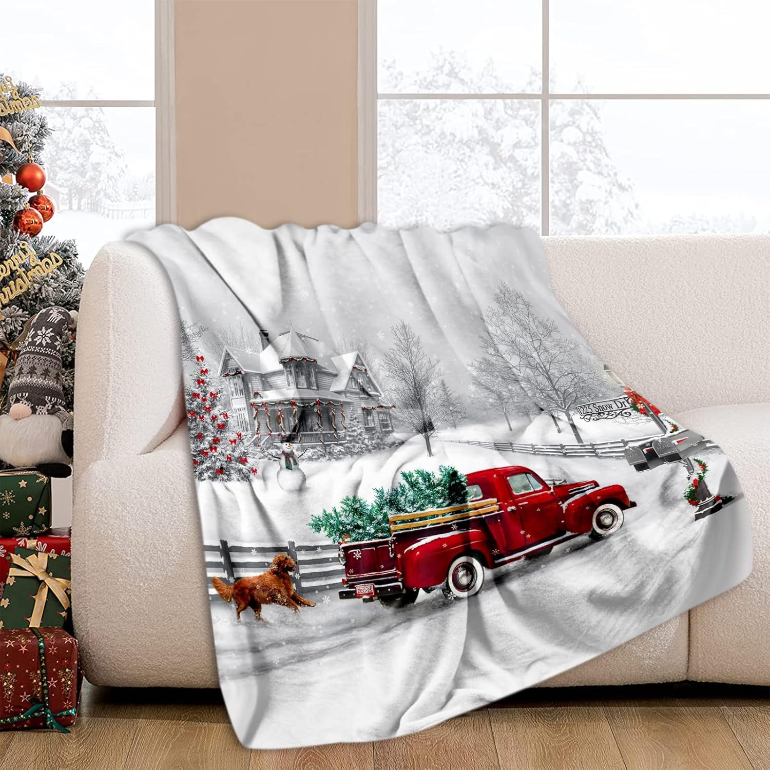 JOOCAR Christmas Throw Blanket Winter Holiday Snow Red Truck and Dog Fannel Blanket Soft Plush Warm Throw Blanket for Bed Couch Living Room Sofa Chair(White, 40" x 50")