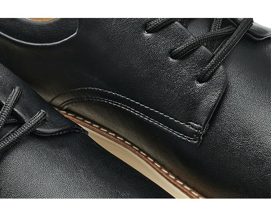 Tommy Hilfiger Foray - Right View