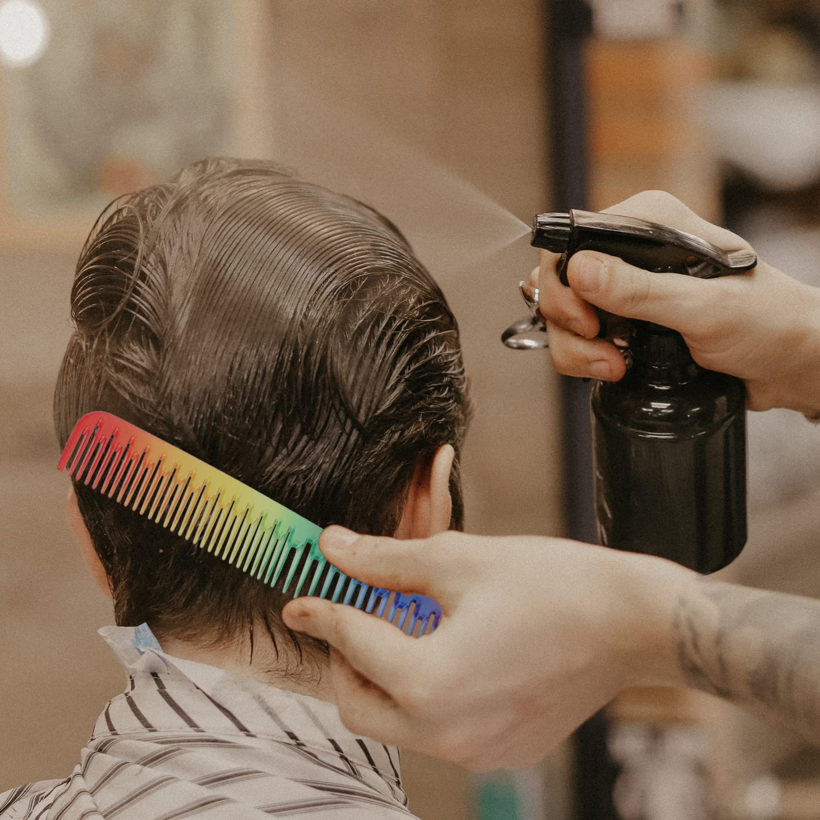 Włosy 1 zestaw Kolorowe narzędzie Kobiety Fryzjerstwo Ogon Cięcie włosów Profesjonalne Szerokie grzebienie Anti Salon Szczur do fryzury Kolor Zęby Rozczesywanie Styliści Szczotka Statyczna Fine Coms g